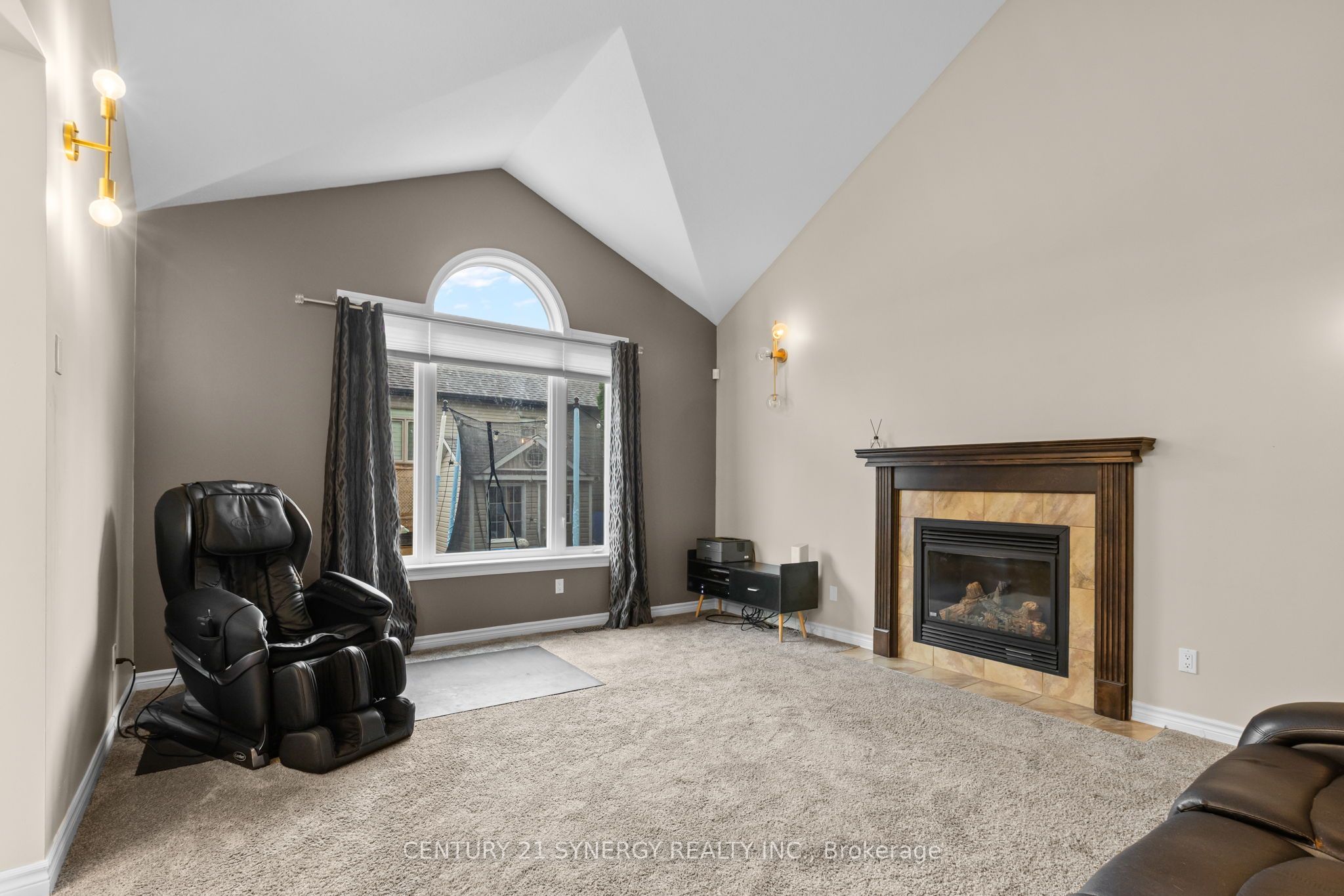 532 Landswood Way Property Photo 12