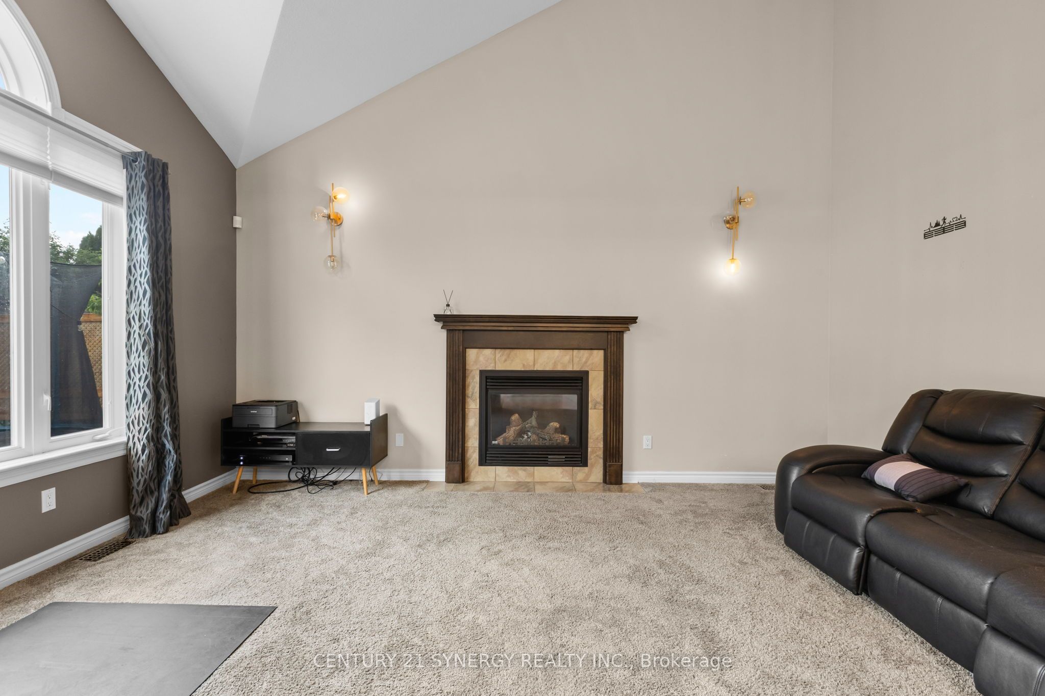 532 Landswood Way Property Photo 13