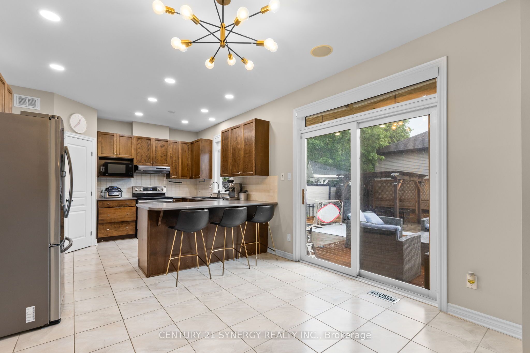 532 Landswood Way Property Photo 15