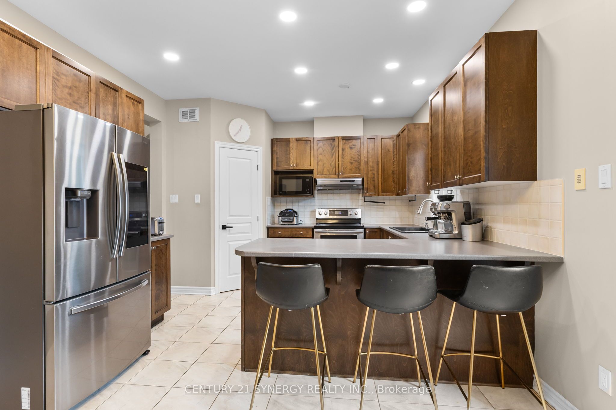 532 Landswood Way Property Photo 16