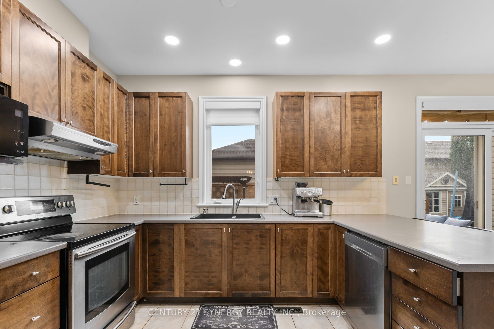 532 Landswood Way Property Photo 19