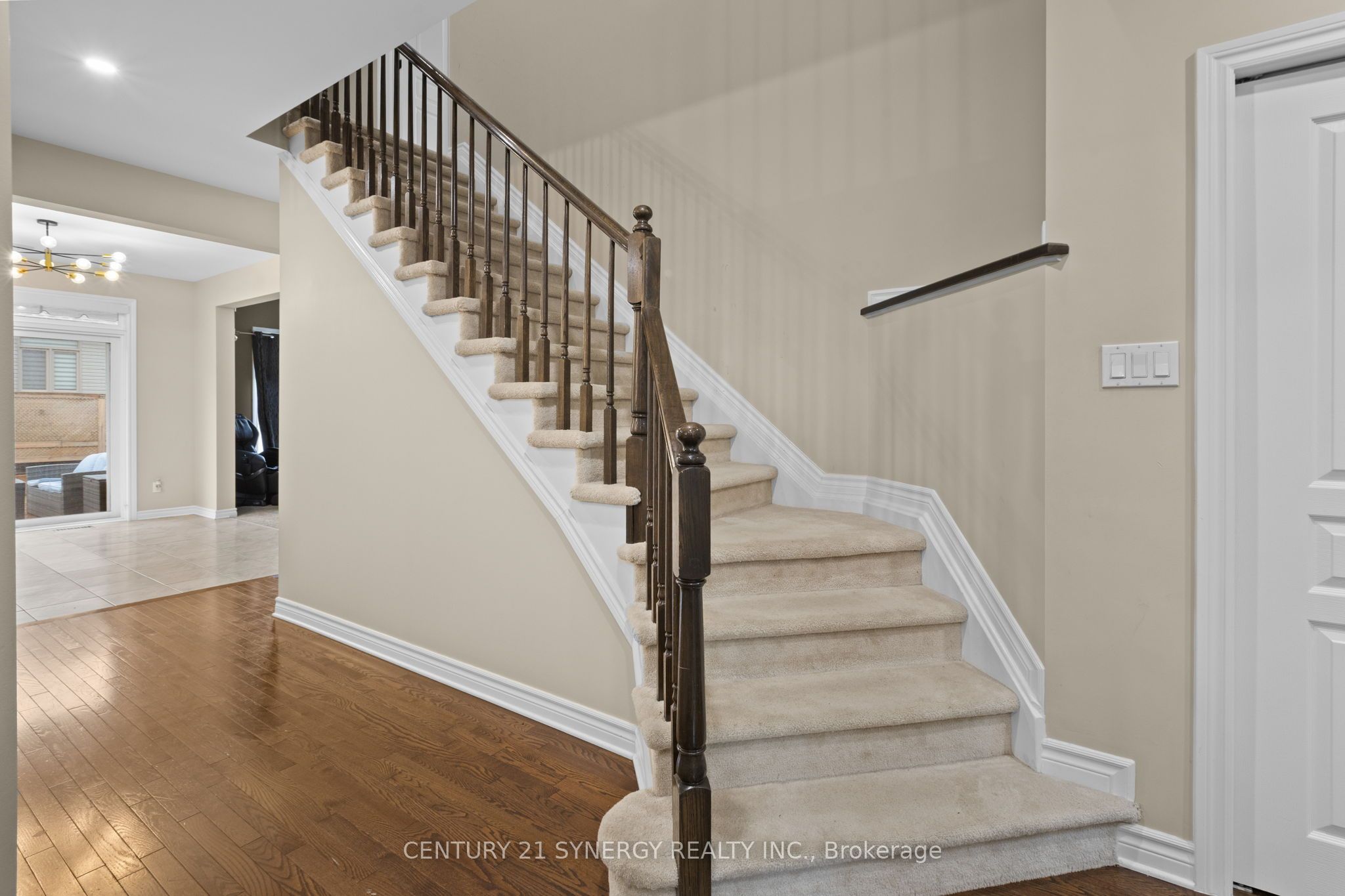 532 Landswood Way Property Photo 22