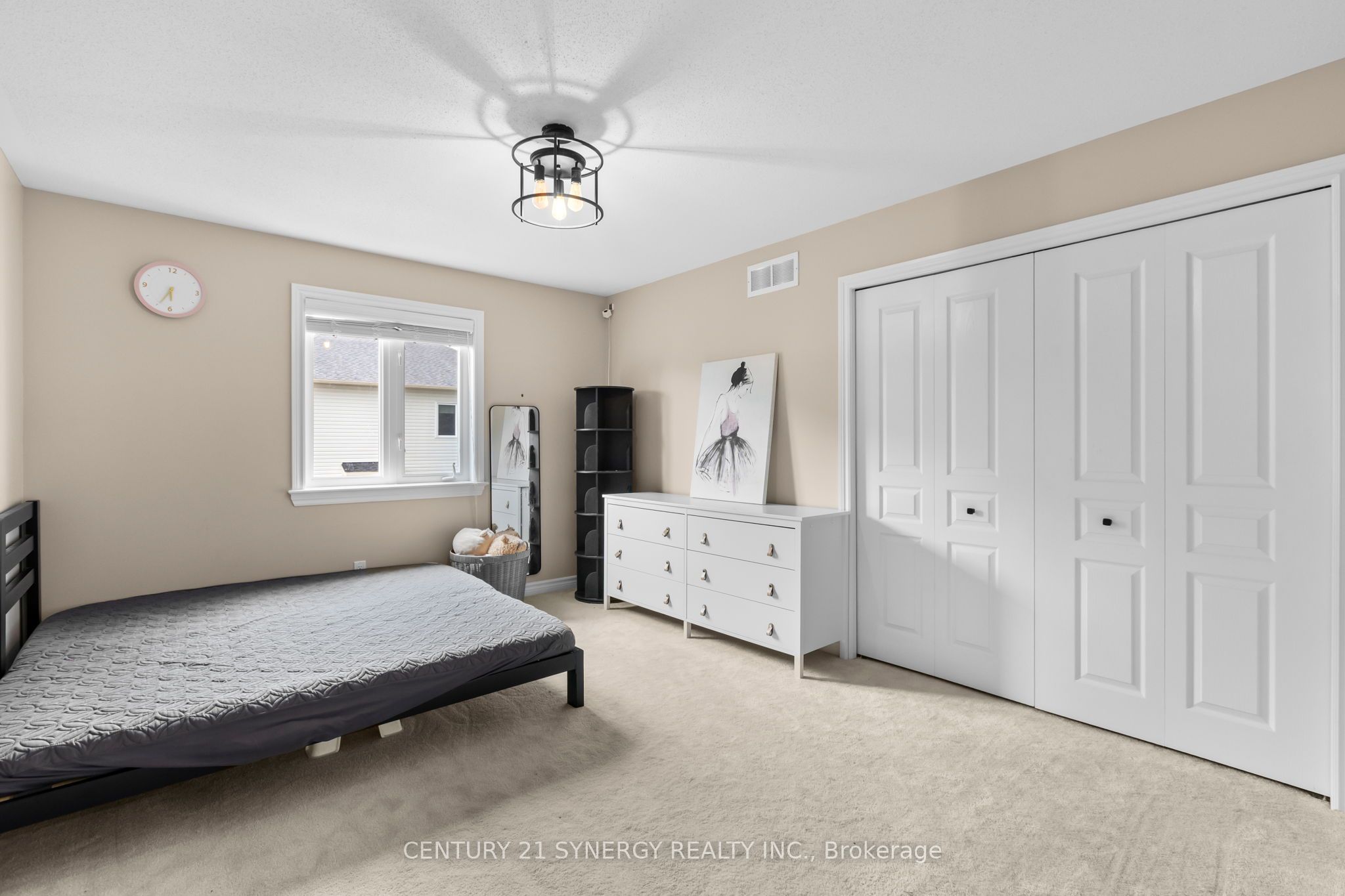 532 Landswood Way Property Photo 32