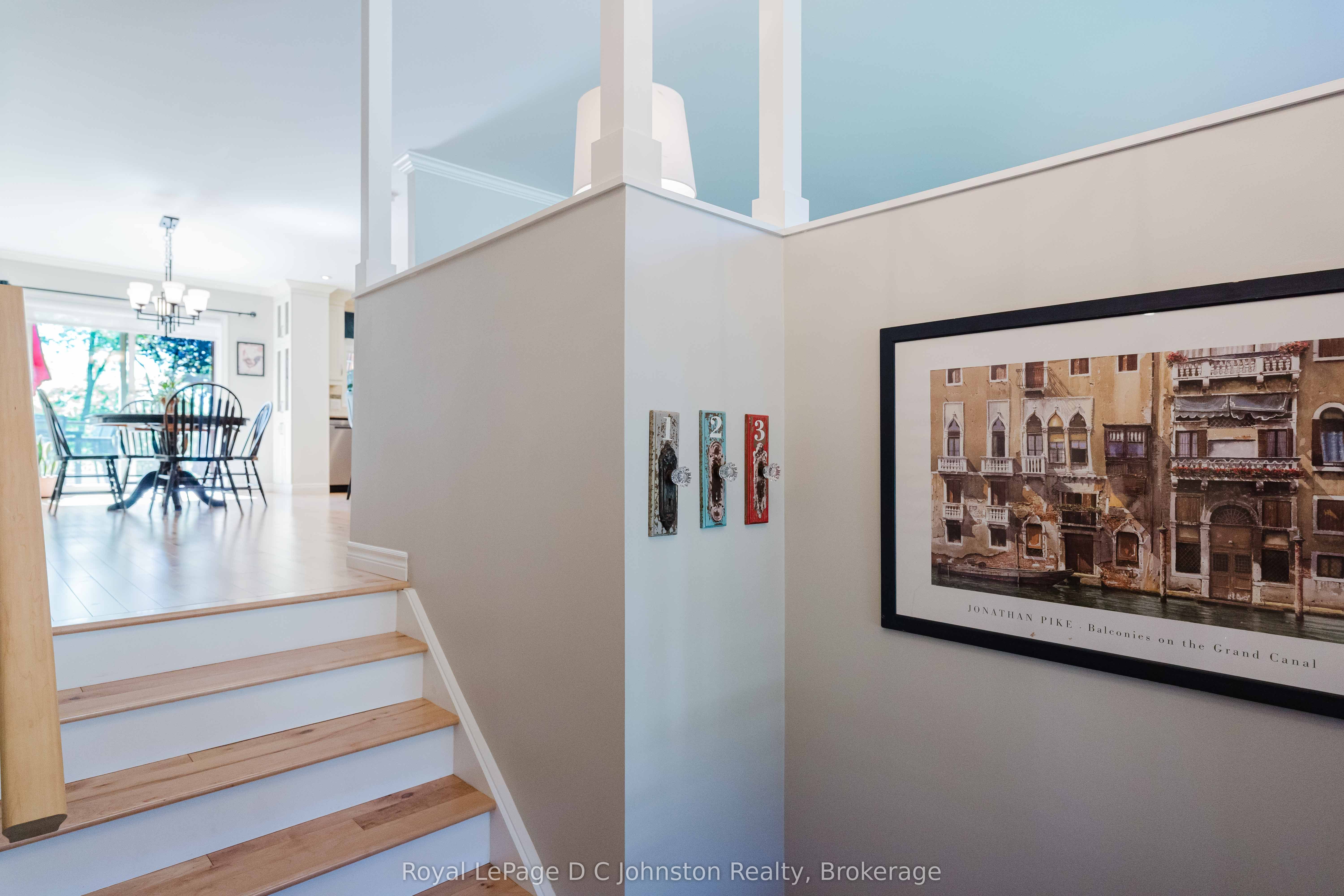 126 5th Avenue E Property Photo 3