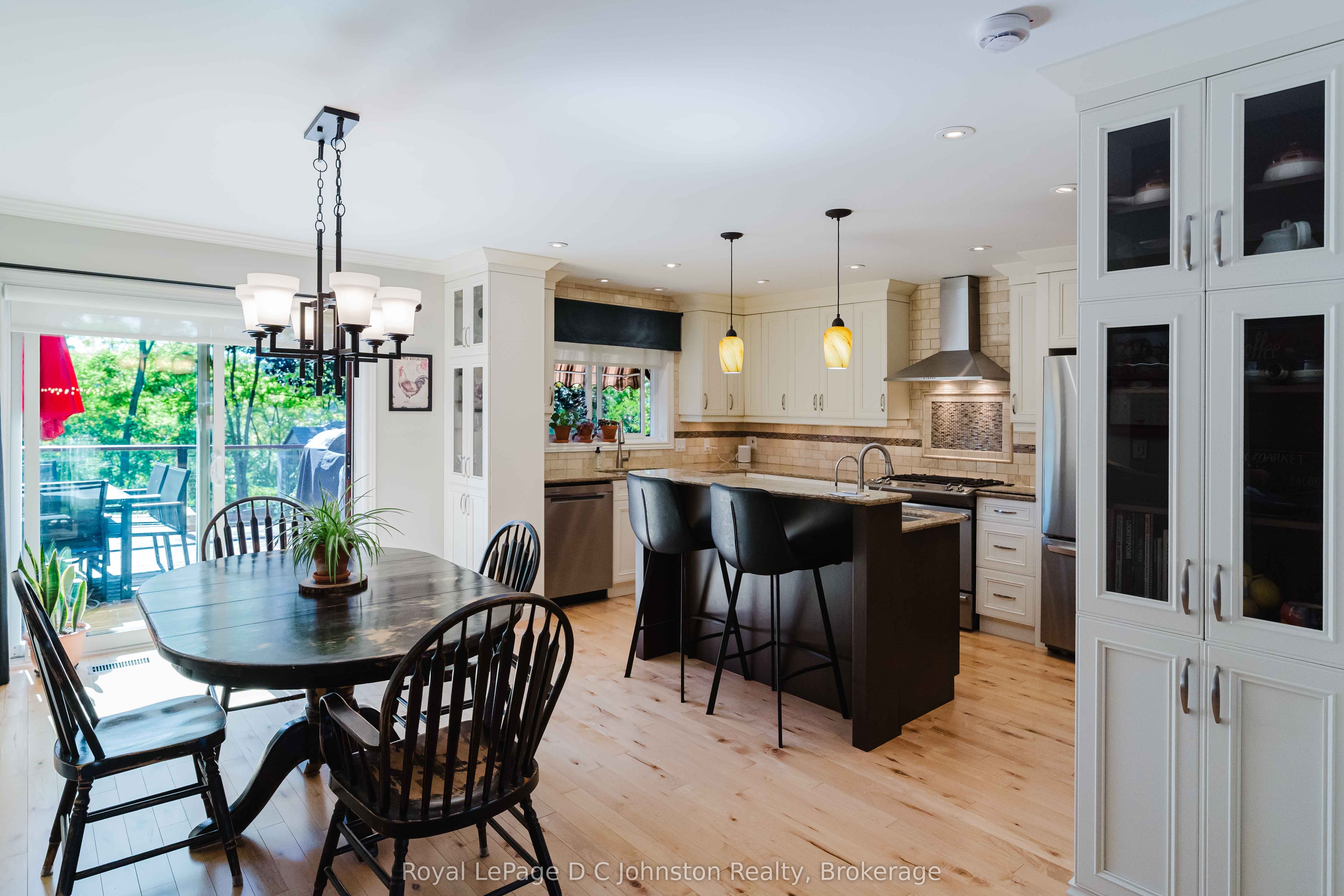 126 5th Avenue E Property Photo 6