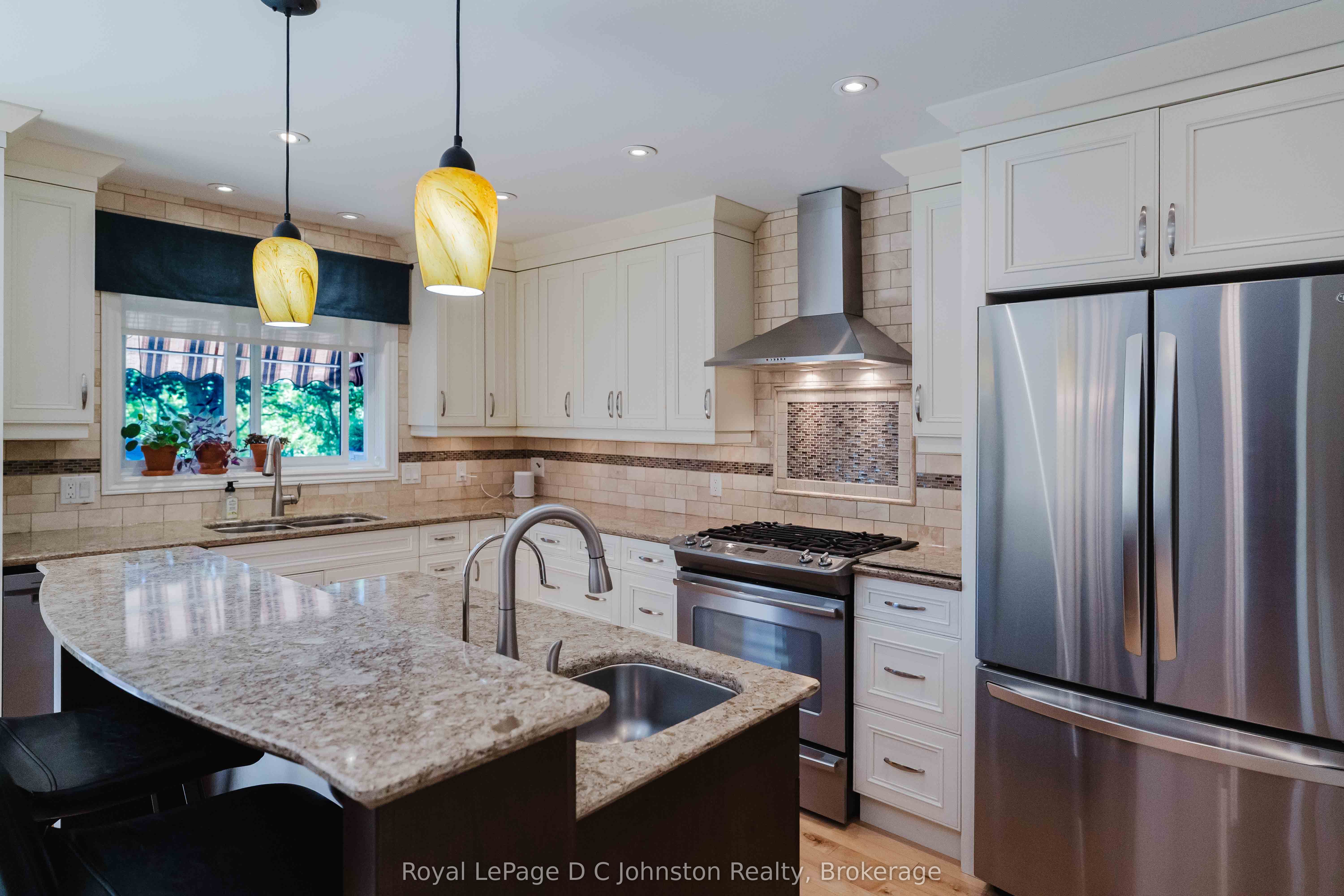 126 5th Avenue E Property Photo 8