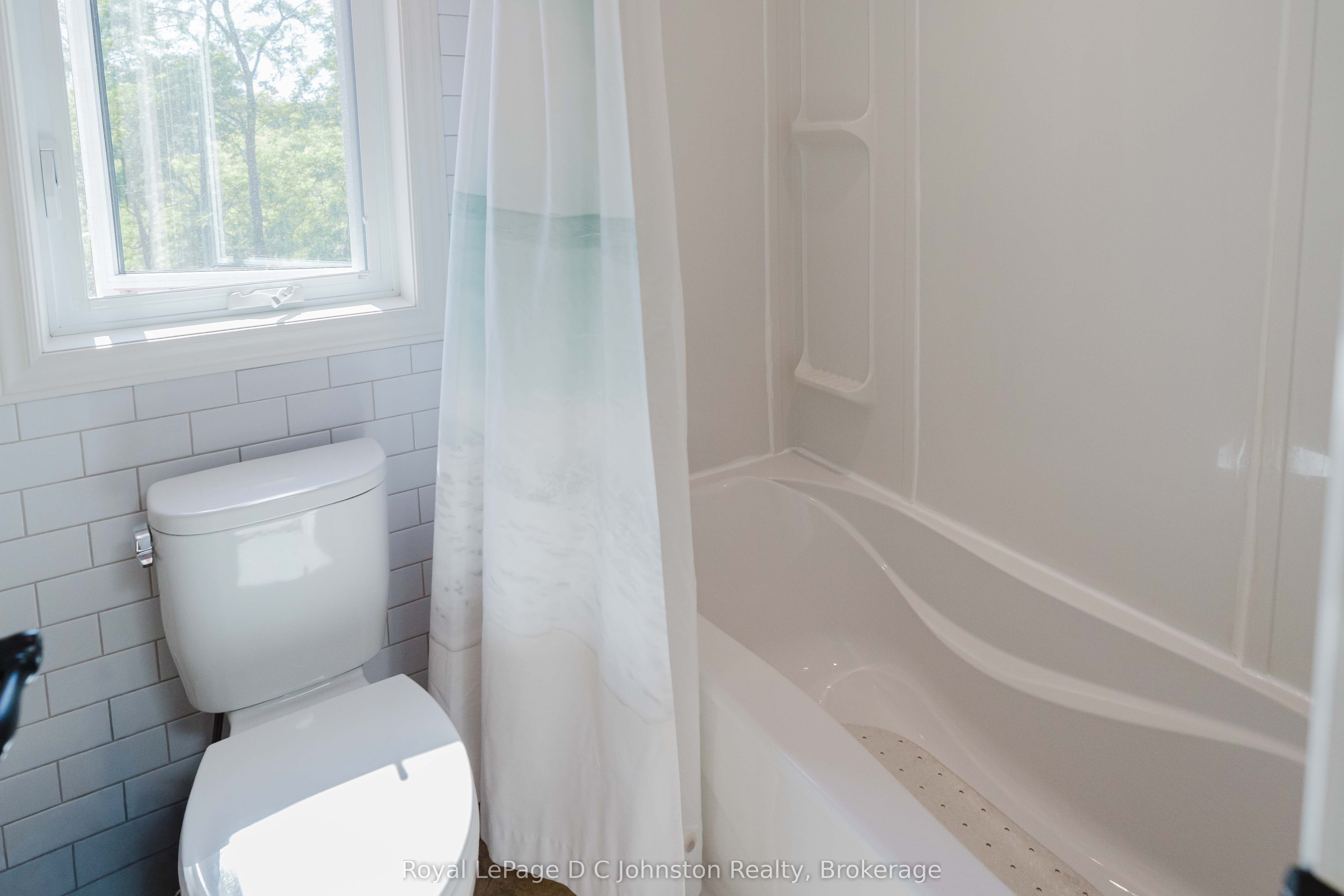126 5th Avenue E Property Photo 20