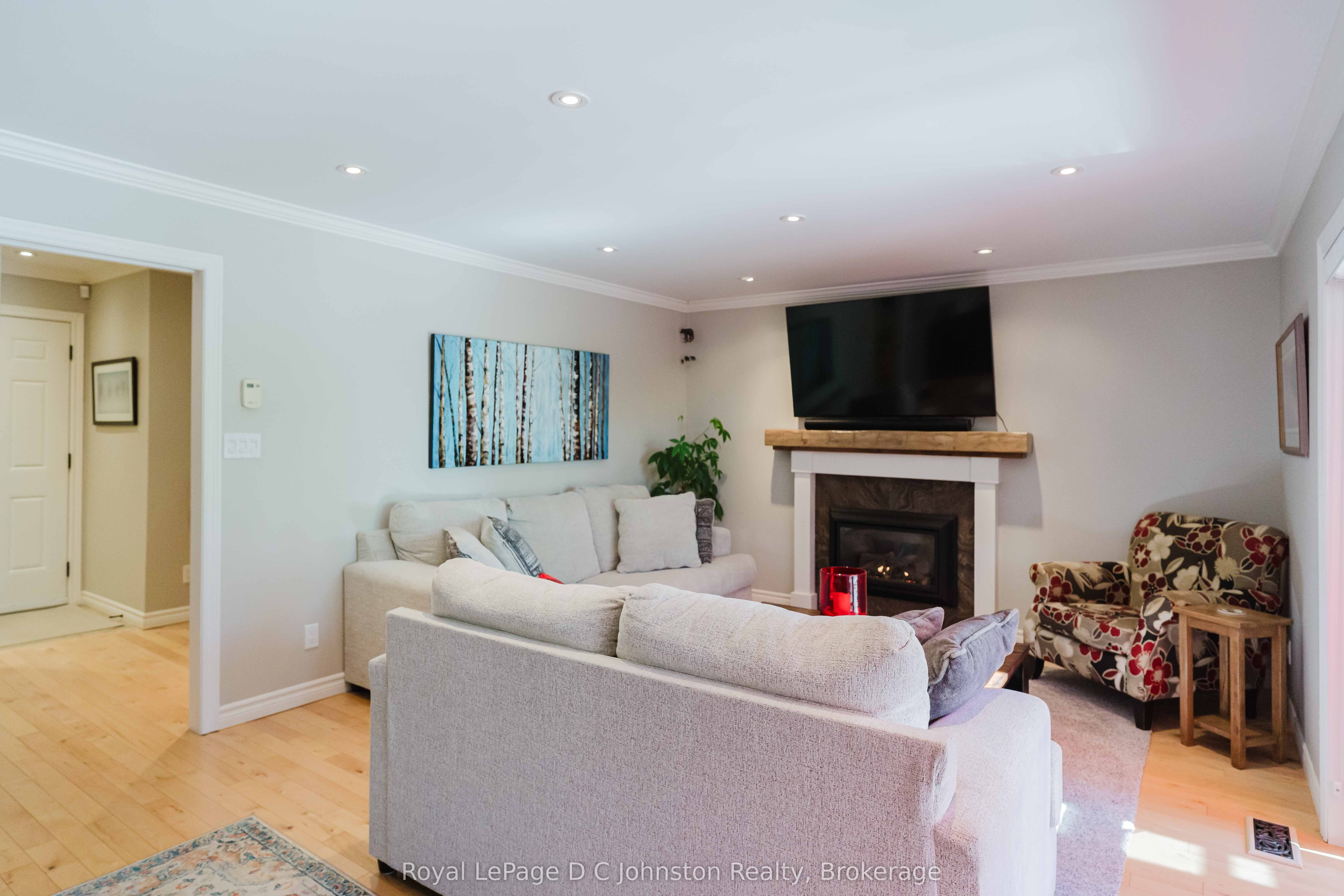 126 5th Avenue E Property Photo 22