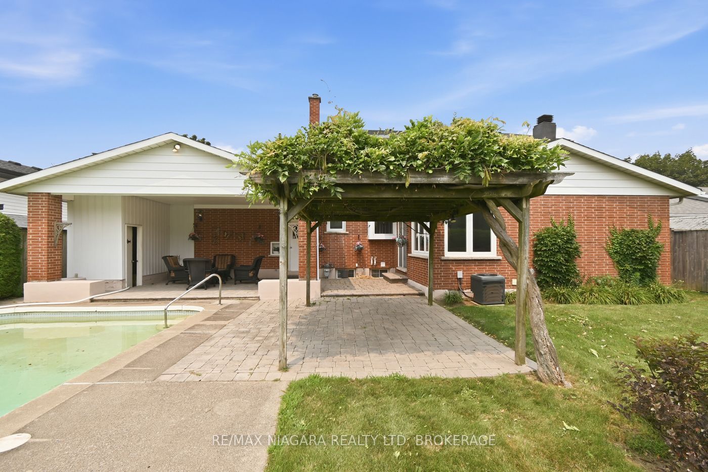 82 Lakeshore Road Property Photo 26