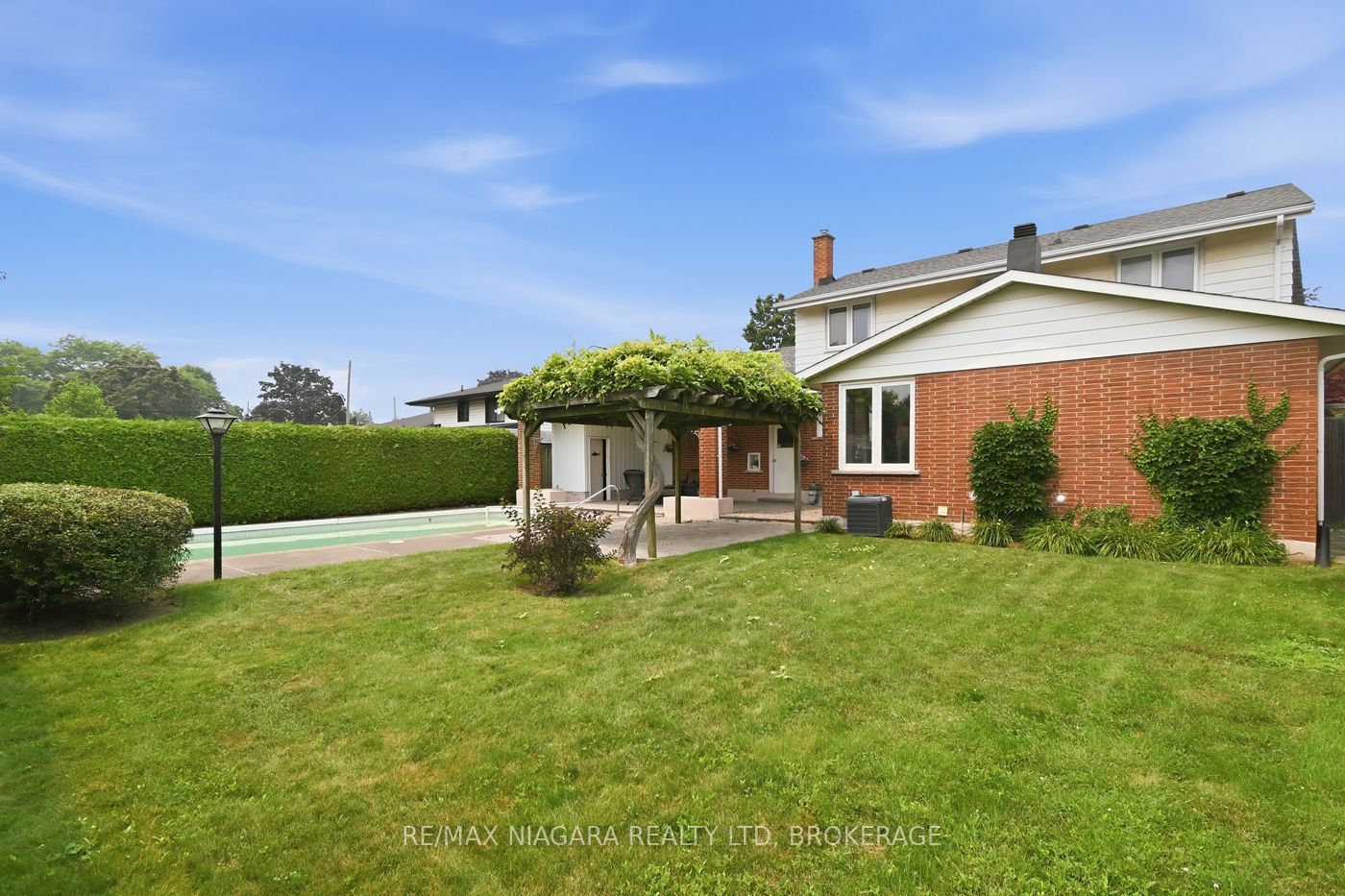 82 Lakeshore Road Property Photo 27
