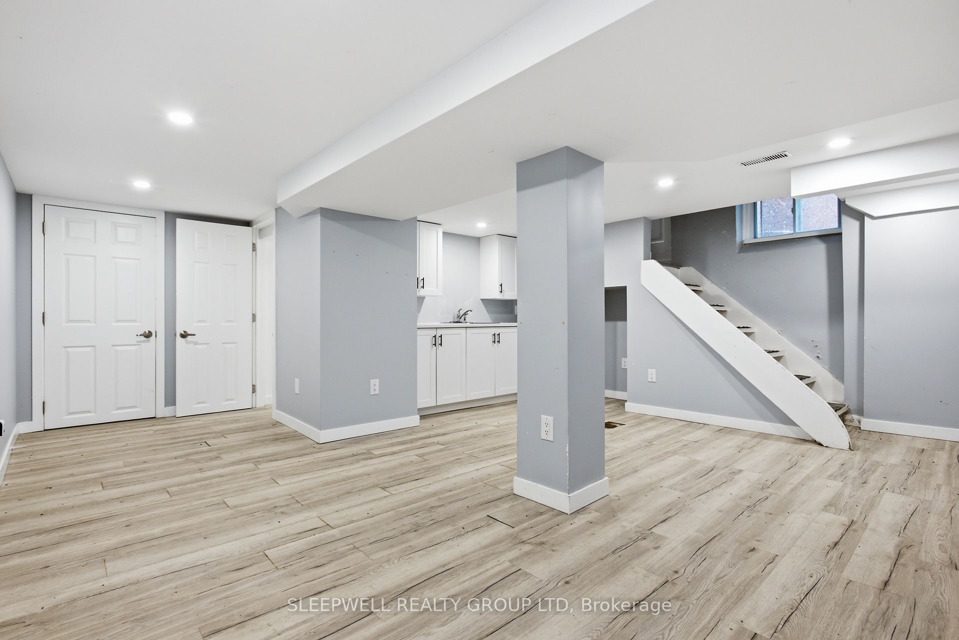 80 Fourth Avenue Property Photo 16