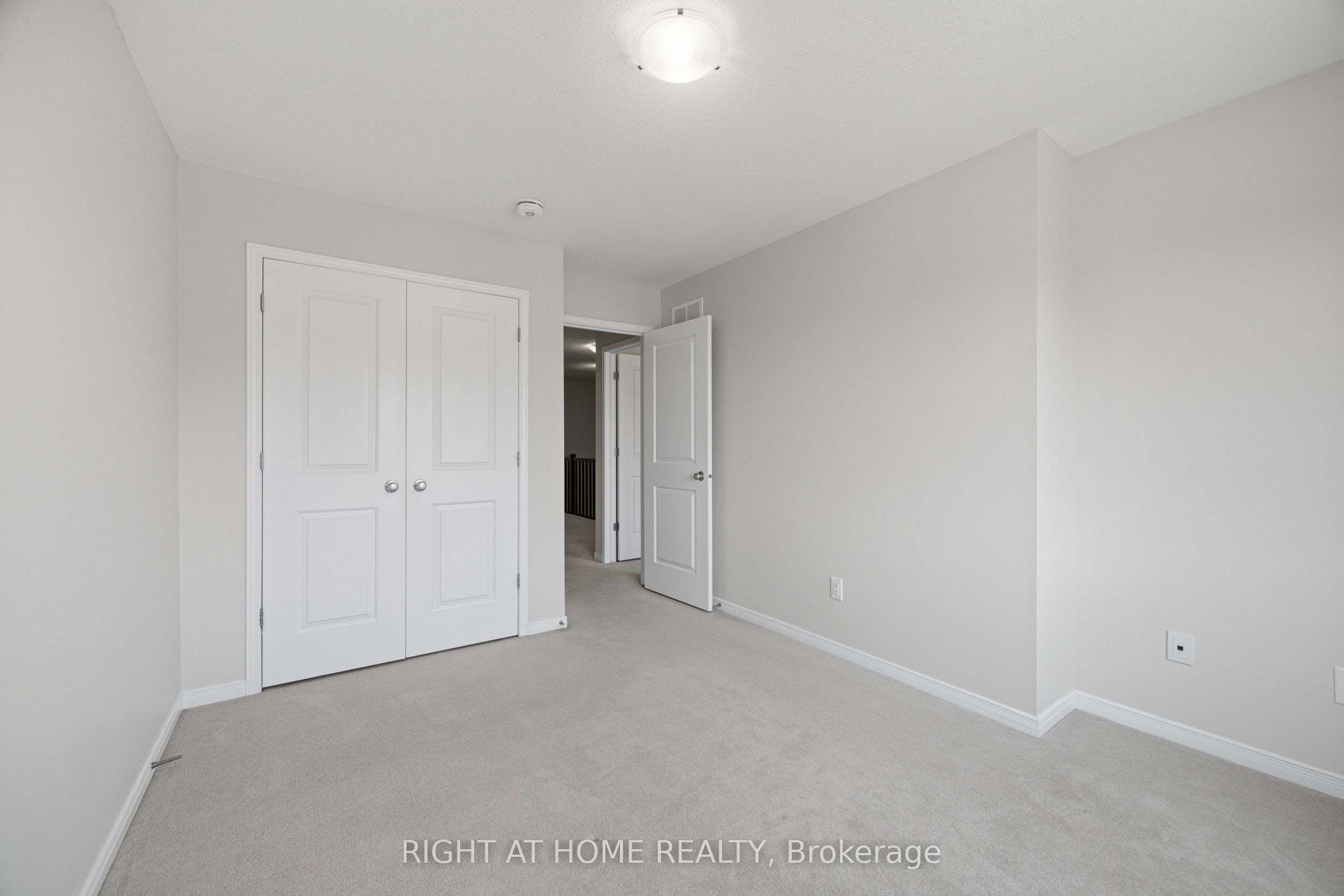 593 Edenwylde Drive Property Photo 33