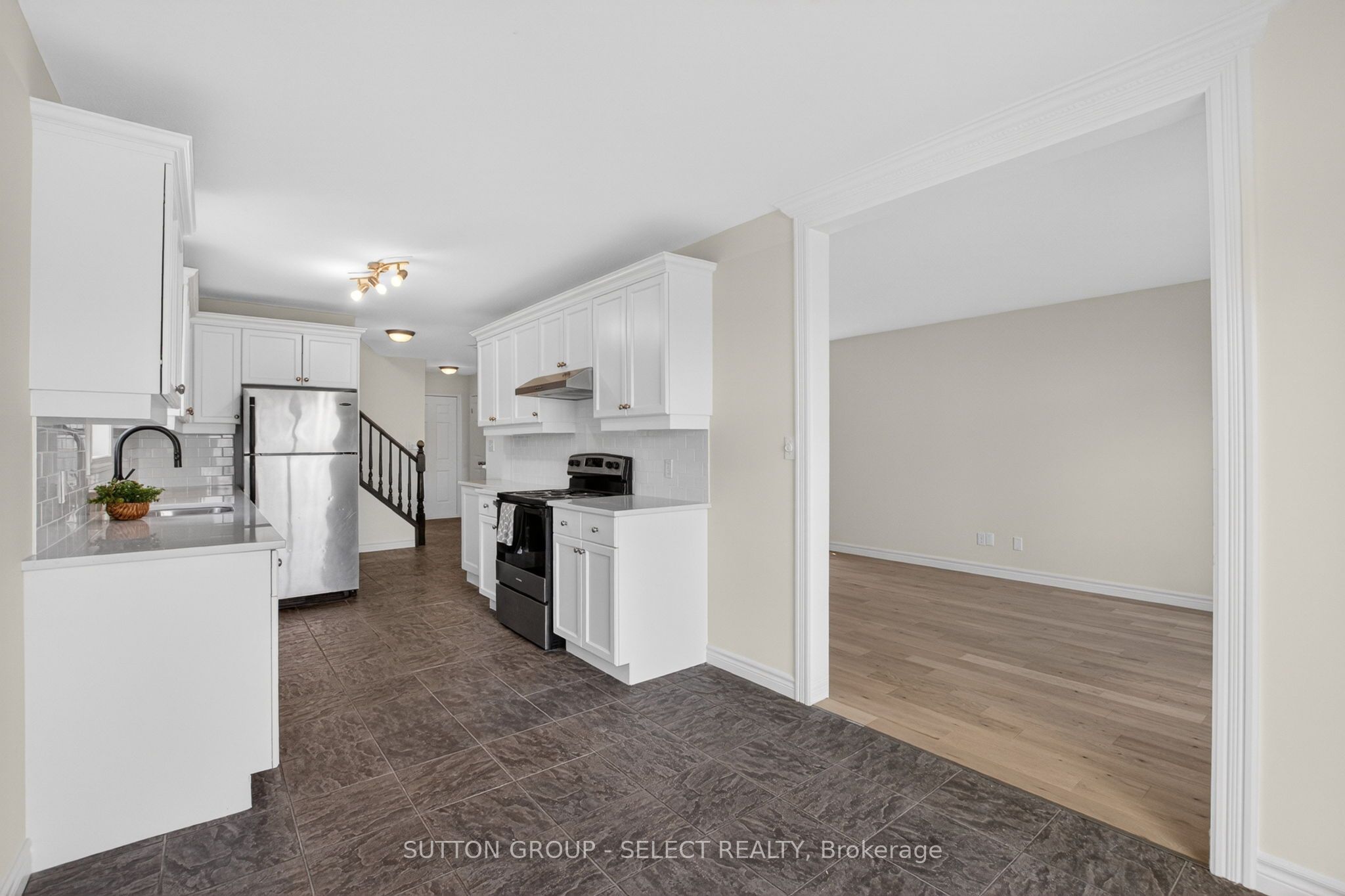 1893 Stackhouse Crescent Property Photo 15