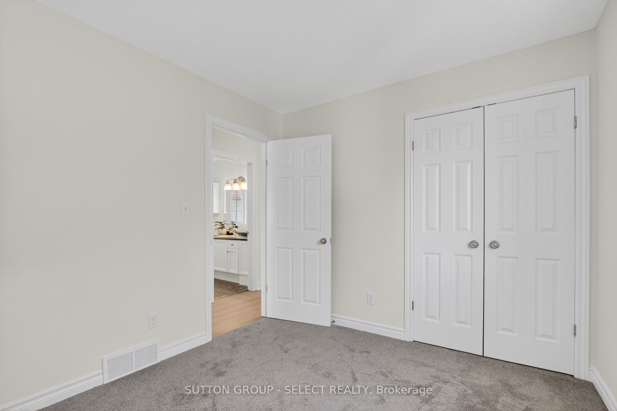 1893 Stackhouse Crescent Property Photo 22