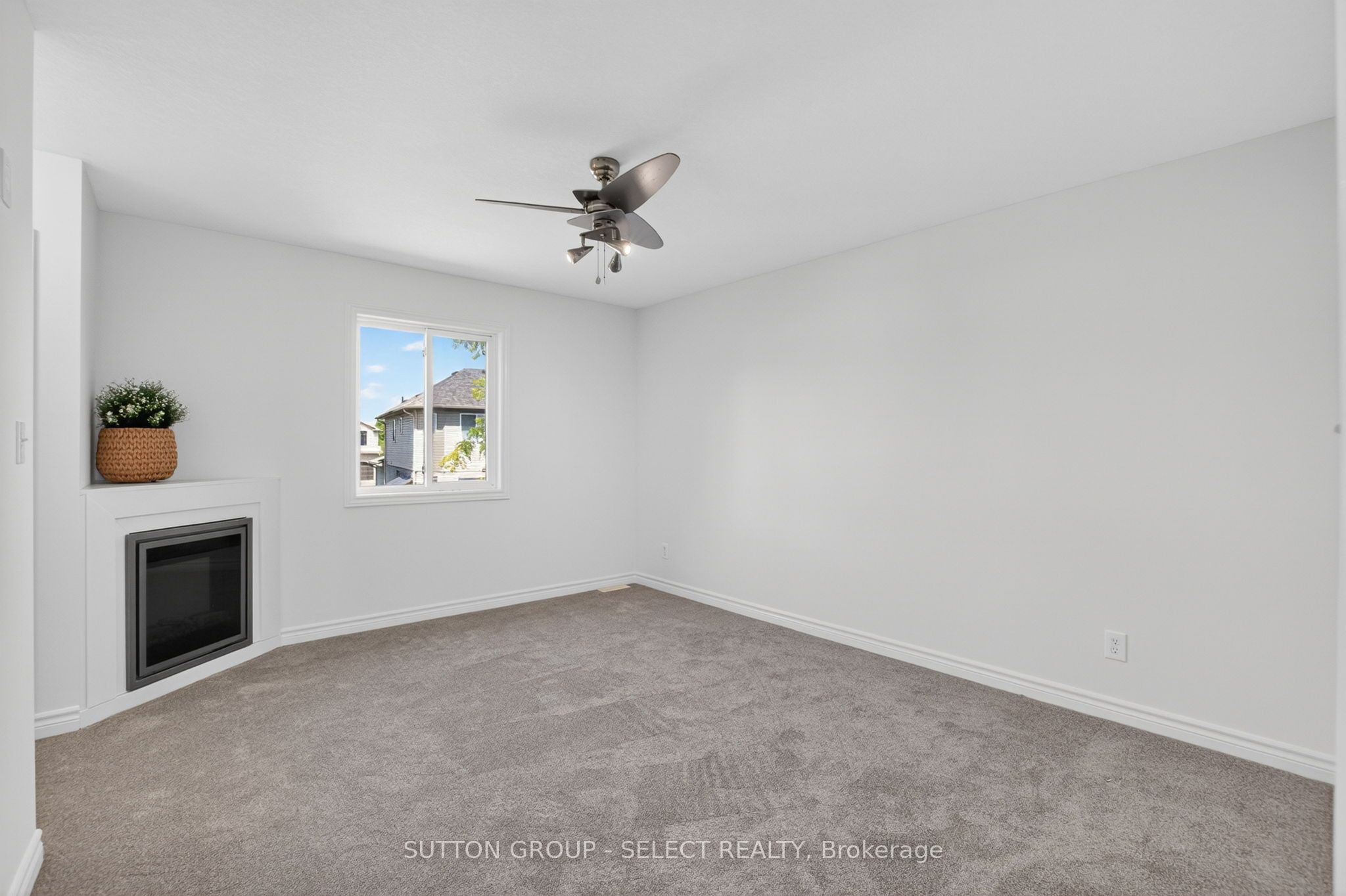 1893 Stackhouse Crescent Property Photo 25