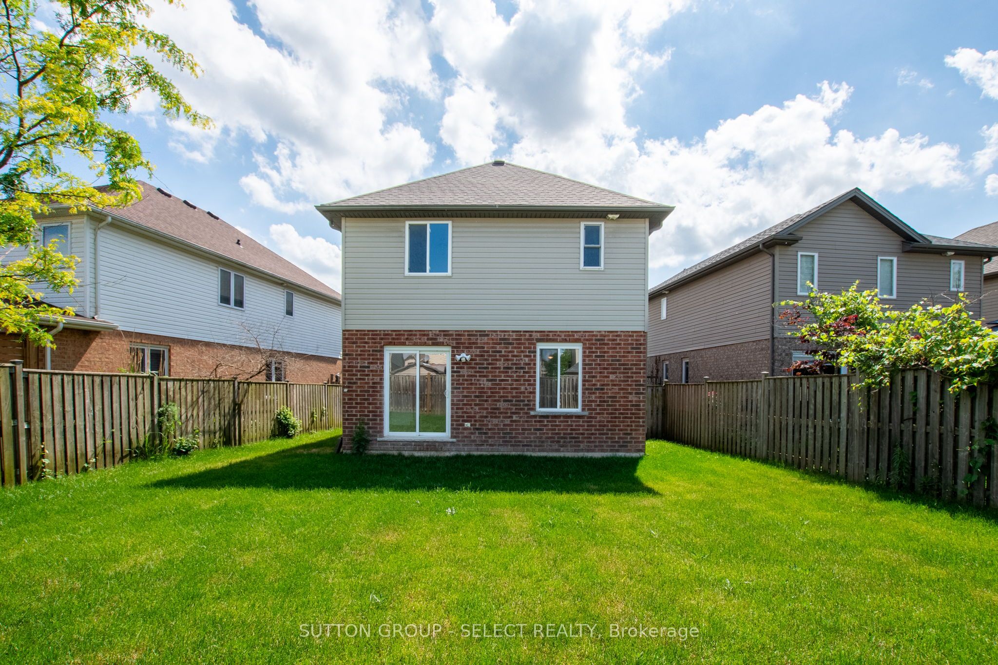 1893 Stackhouse Crescent Property Photo 36