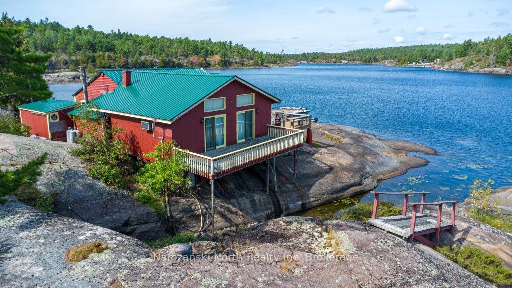Boat Access Pickerel River Property Photo 4