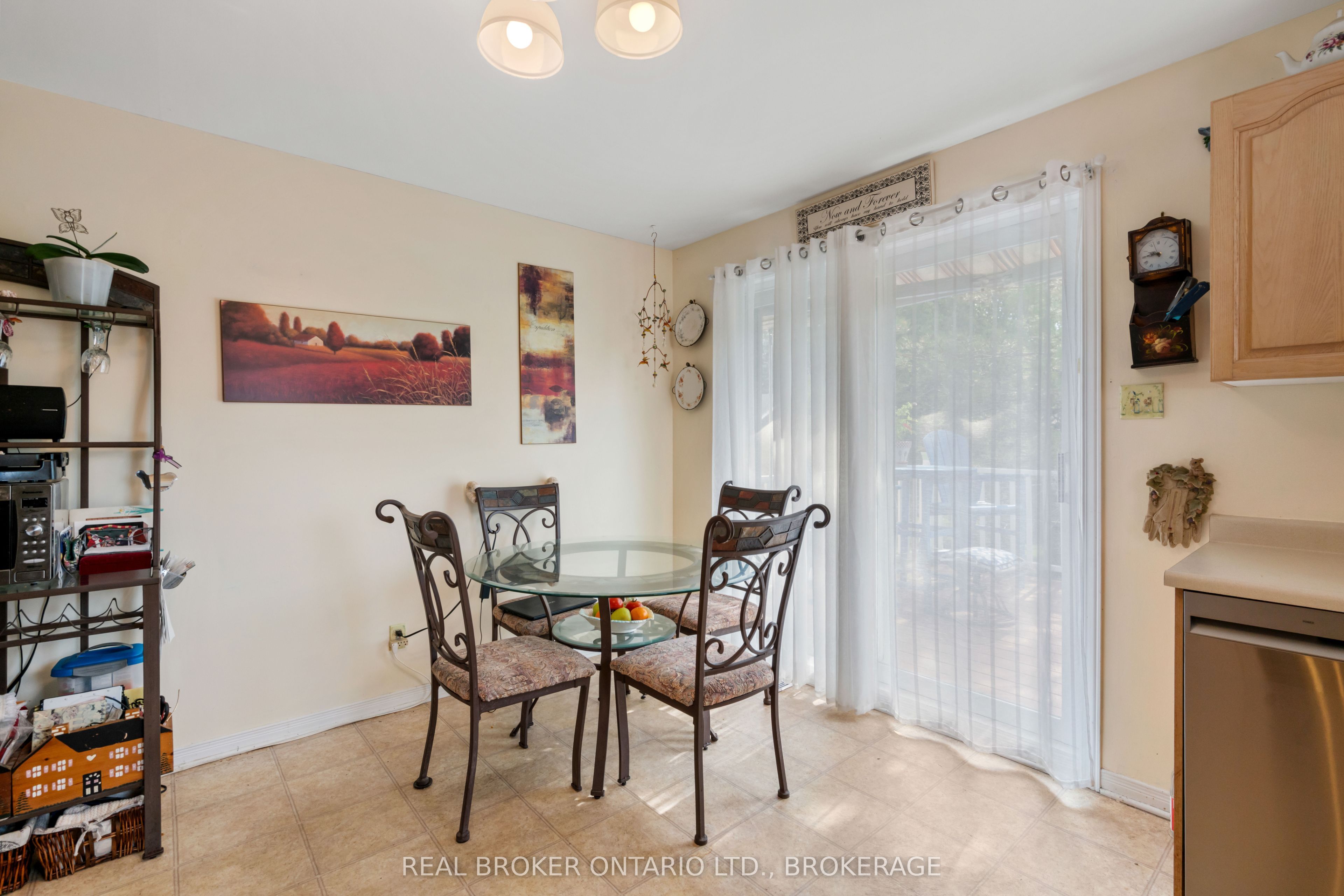 6287 Graham Court Property Photo 14