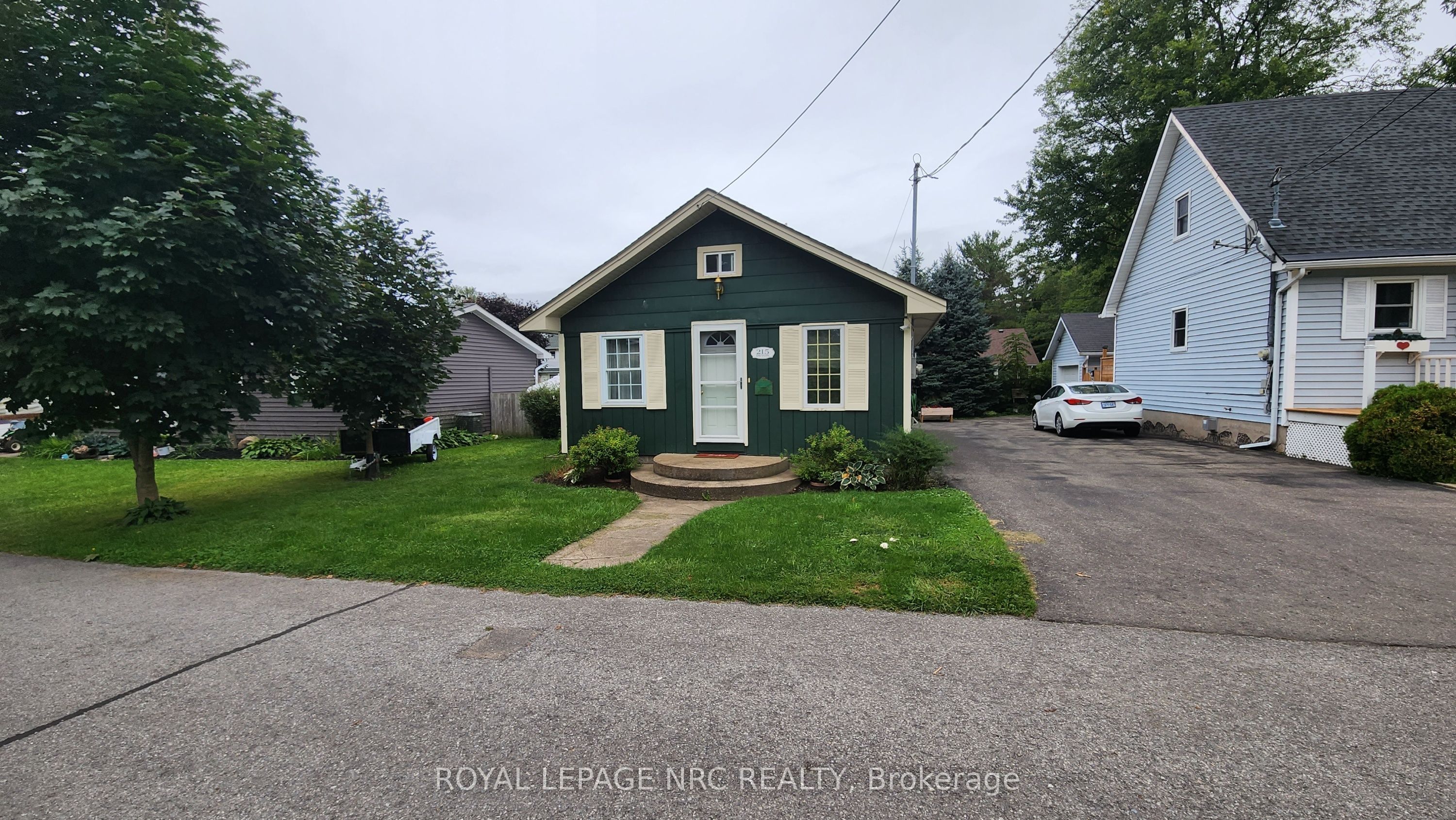 215 Devon Place Property Photo 1