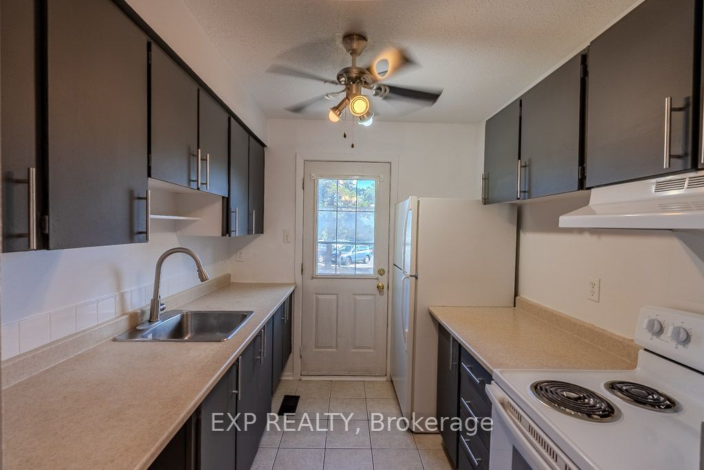 37 Forester Crescent #c Property Photo 7