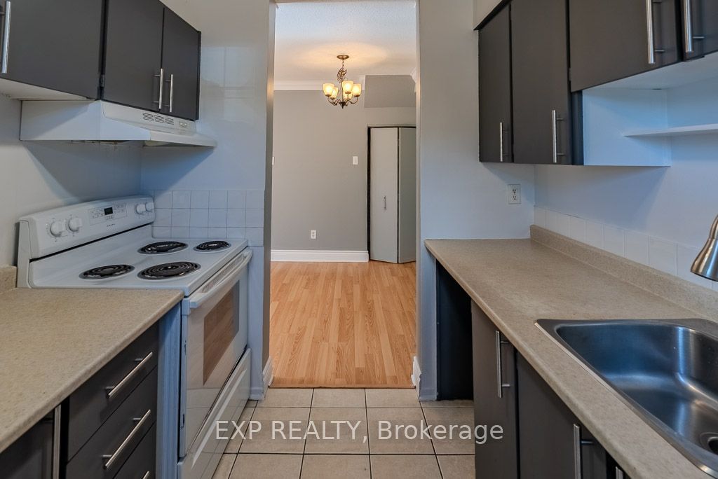 37 Forester Crescent #c Property Photo 10
