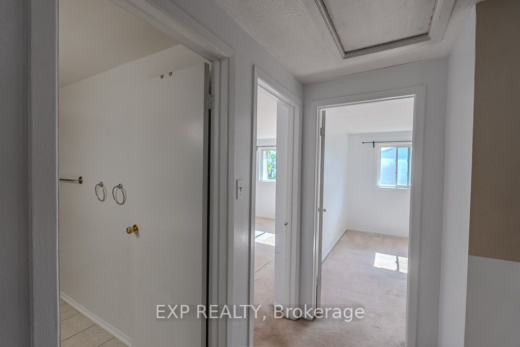37 Forester Crescent #c Property Photo 14