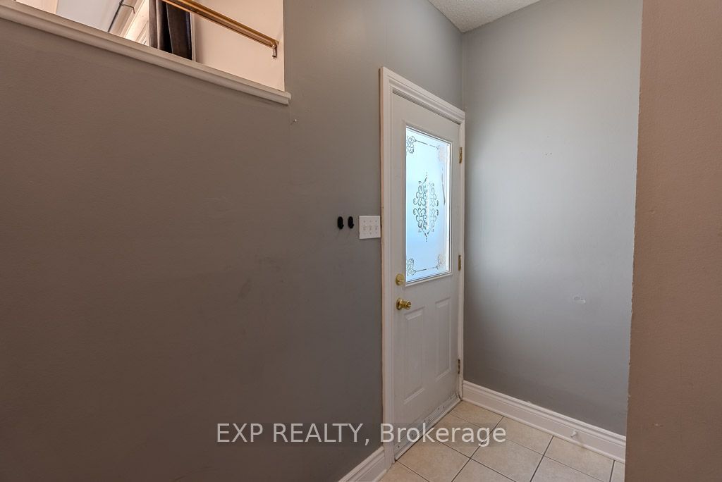 37 Forester Crescent #c Property Photo 21