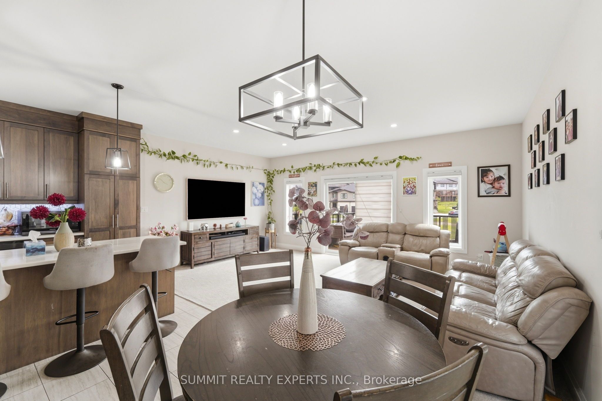935 Chapel Hill Court Property Photo 10