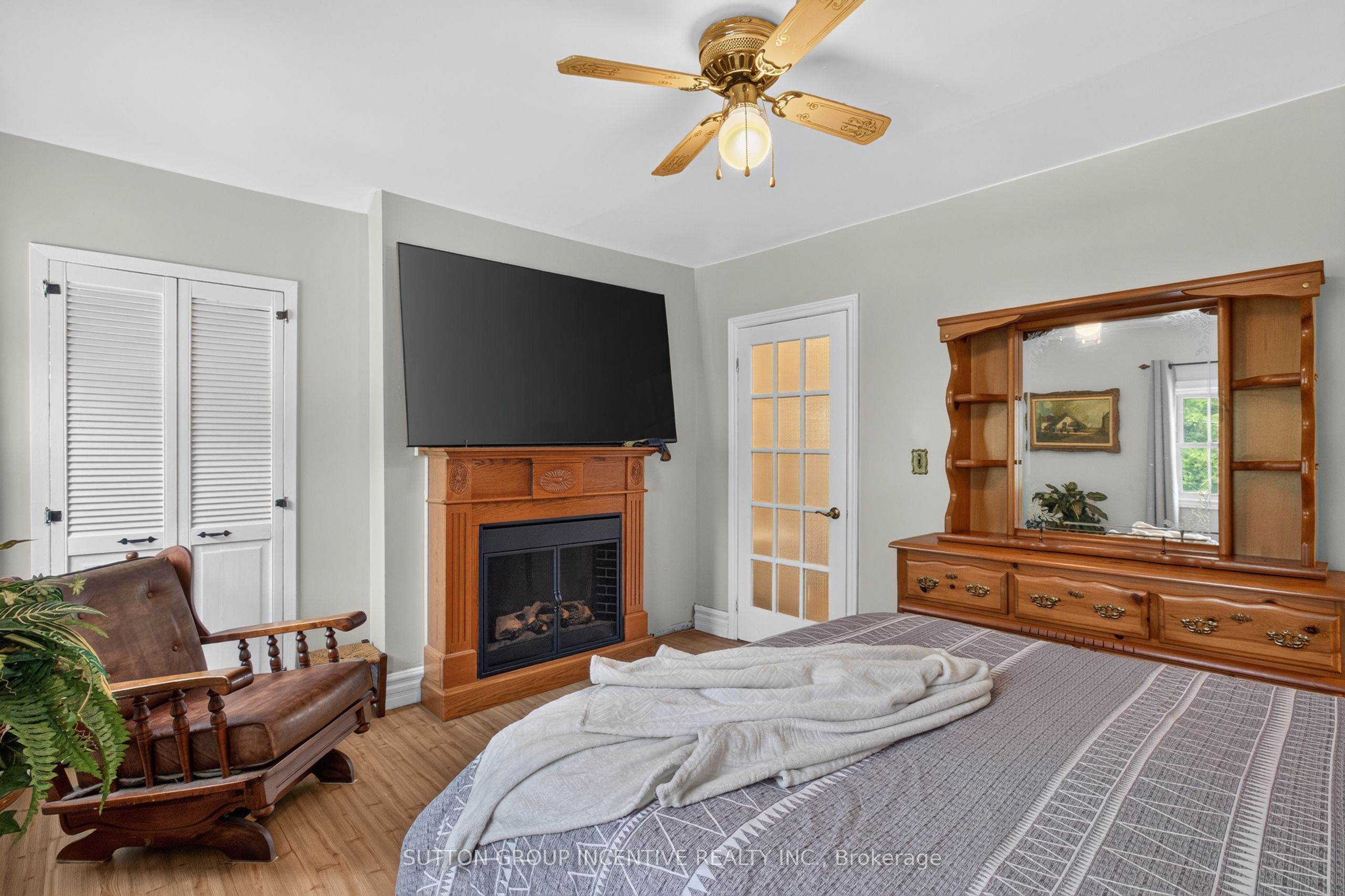190 Bartholomew Street Property Photo 45