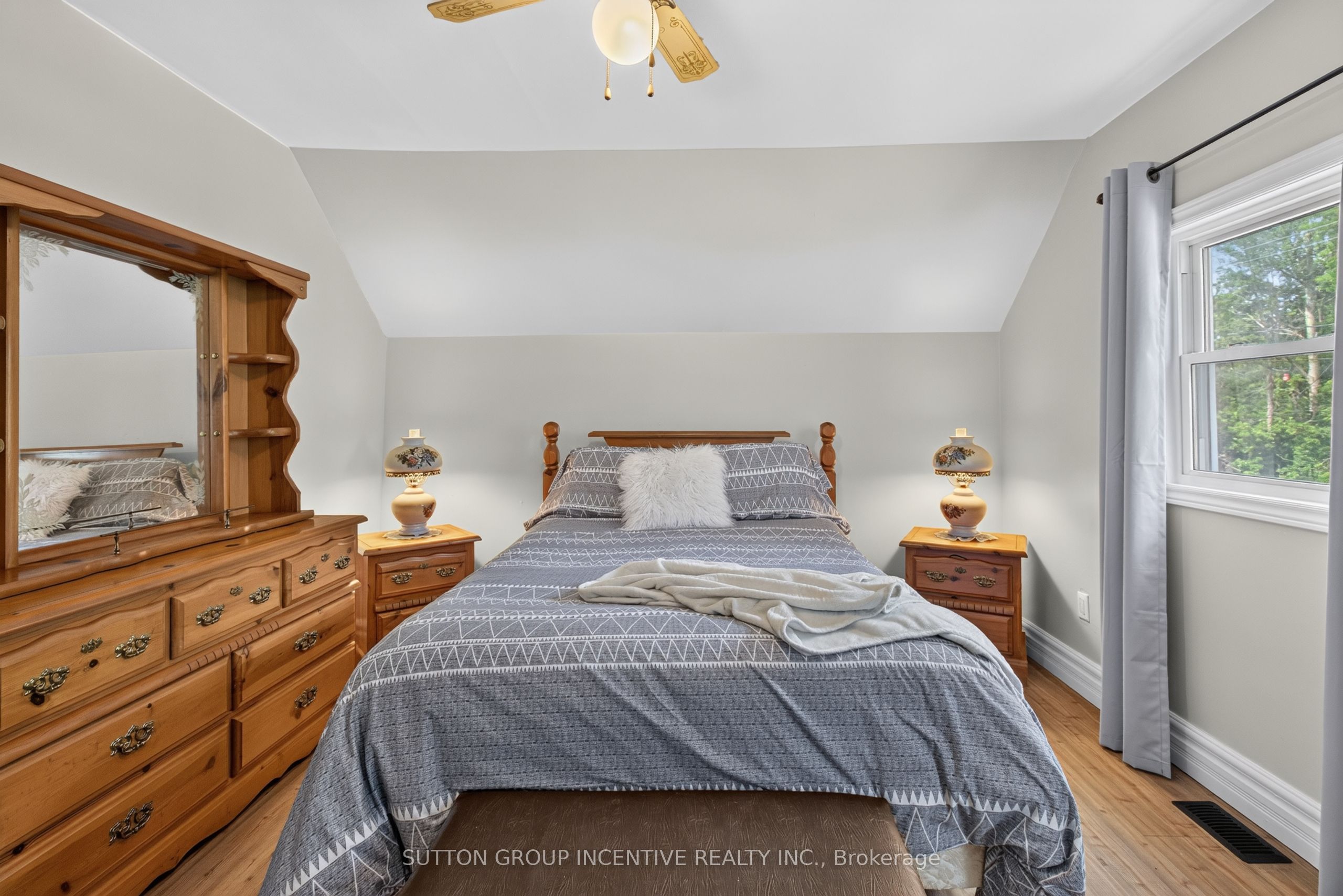 190 Bartholomew Street Property Photo 46
