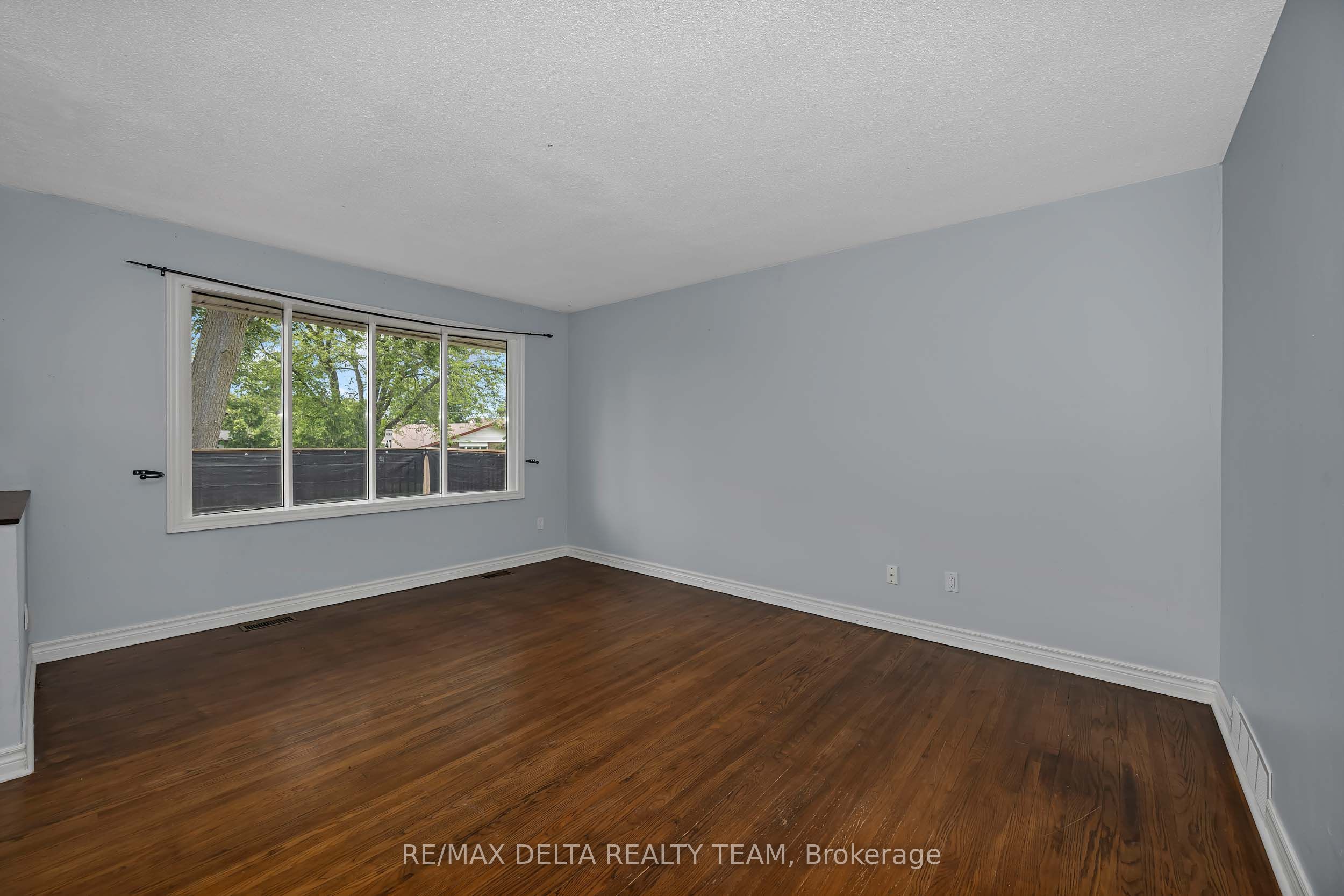 841 Balsam Drive Property Photo 8
