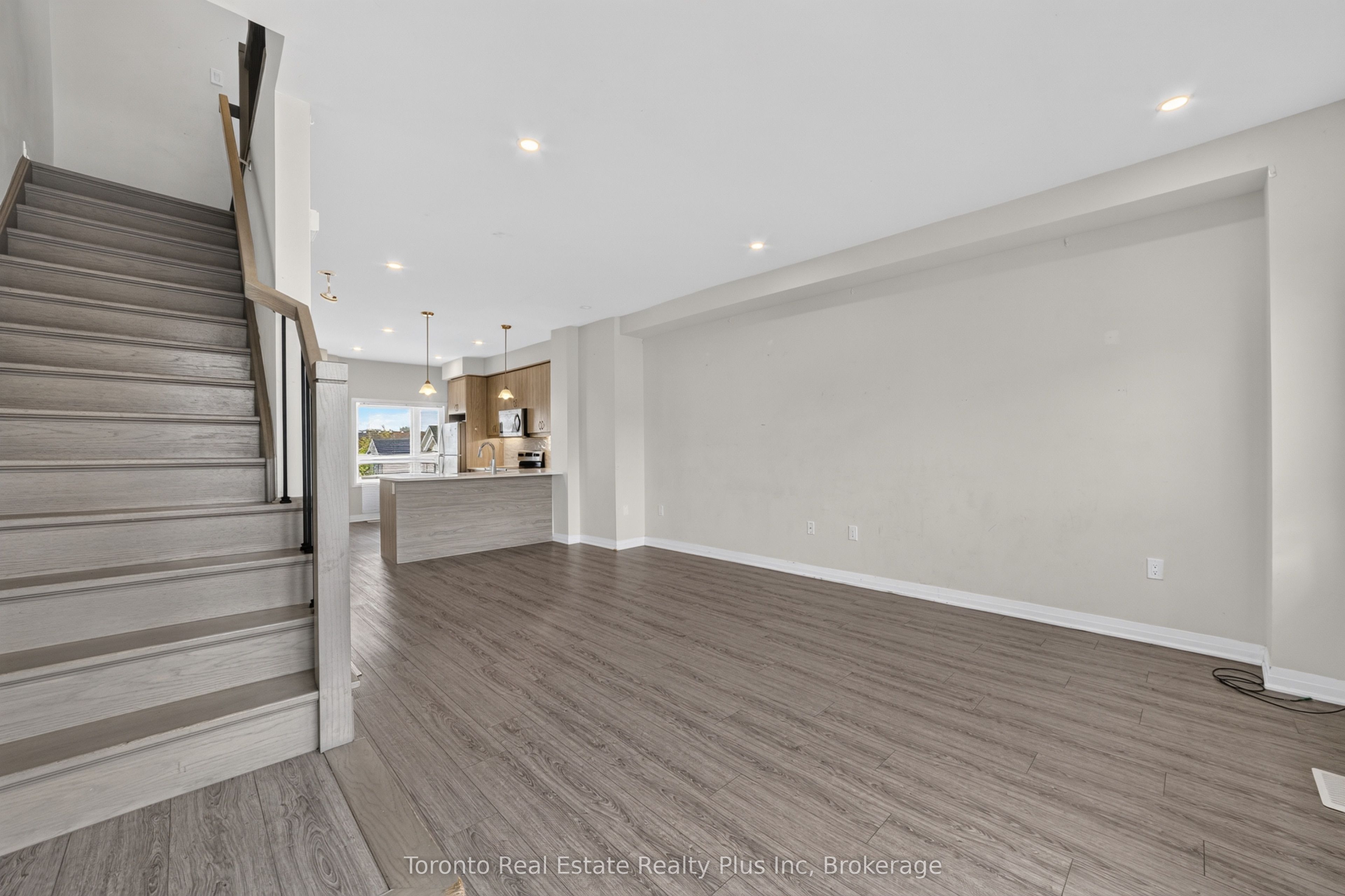 51 Sparrow Avenue 10 Property Photo 15