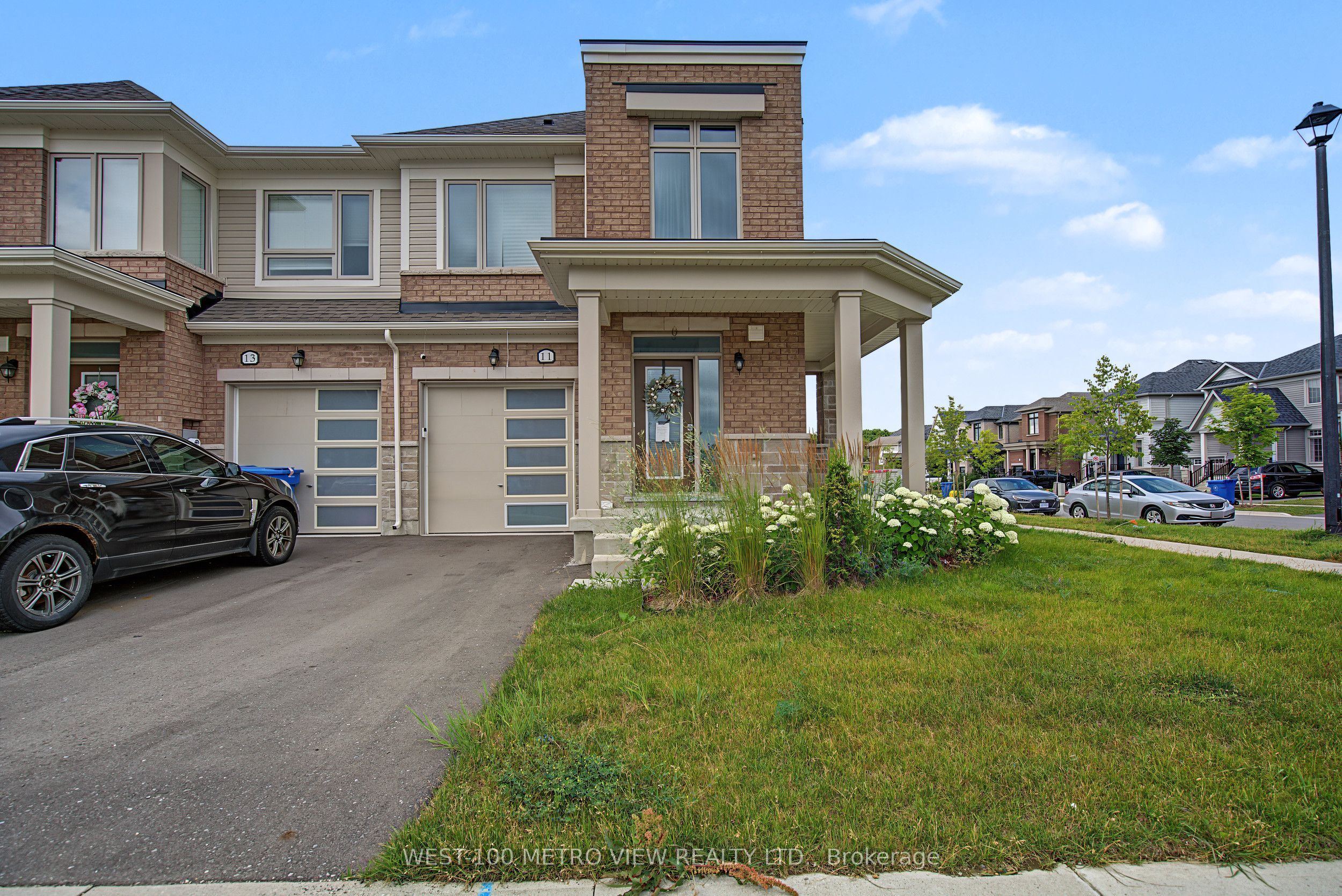 11 Edminston Drive Property Photo 2