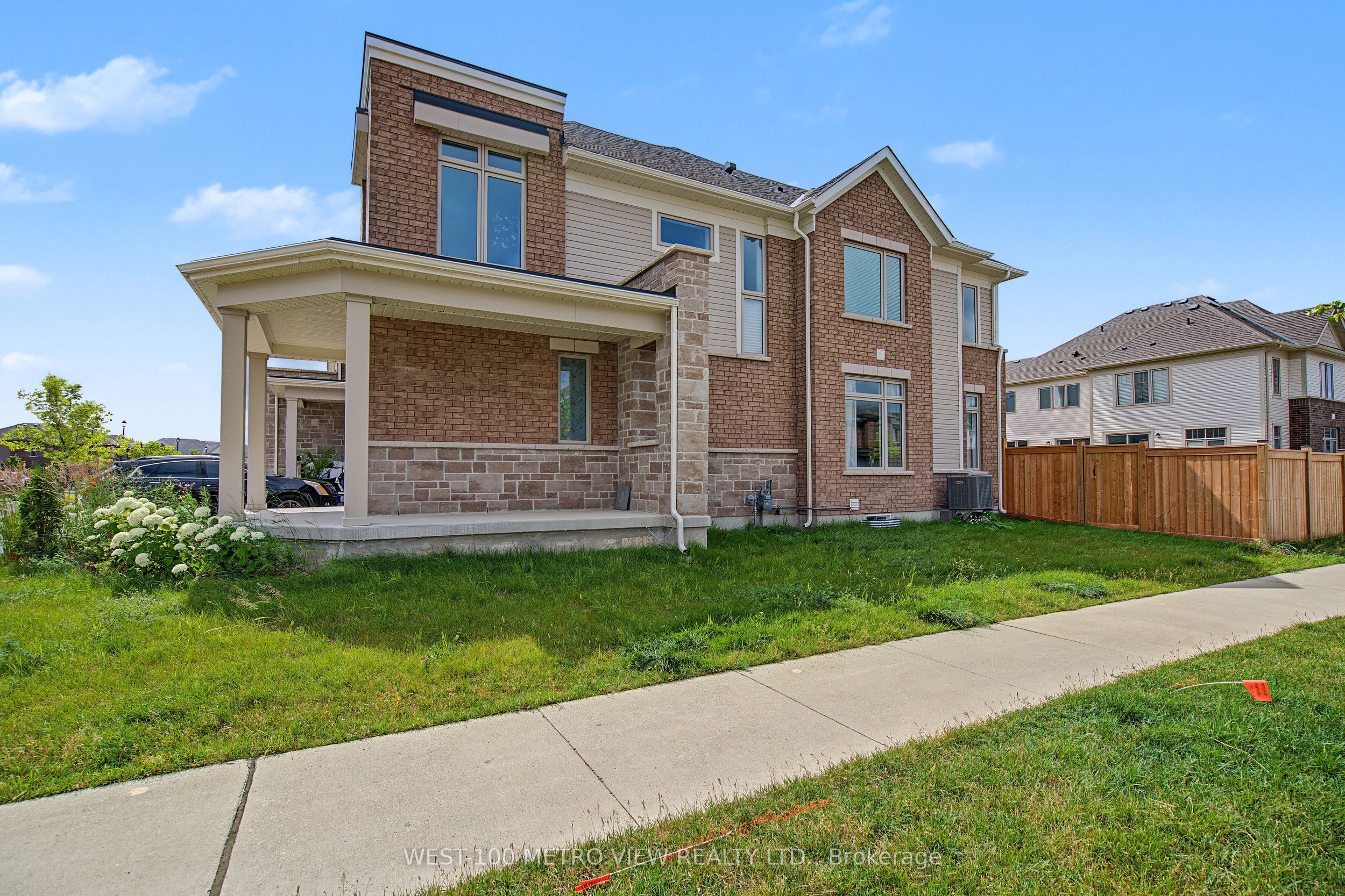 11 Edminston Drive Property Photo 3