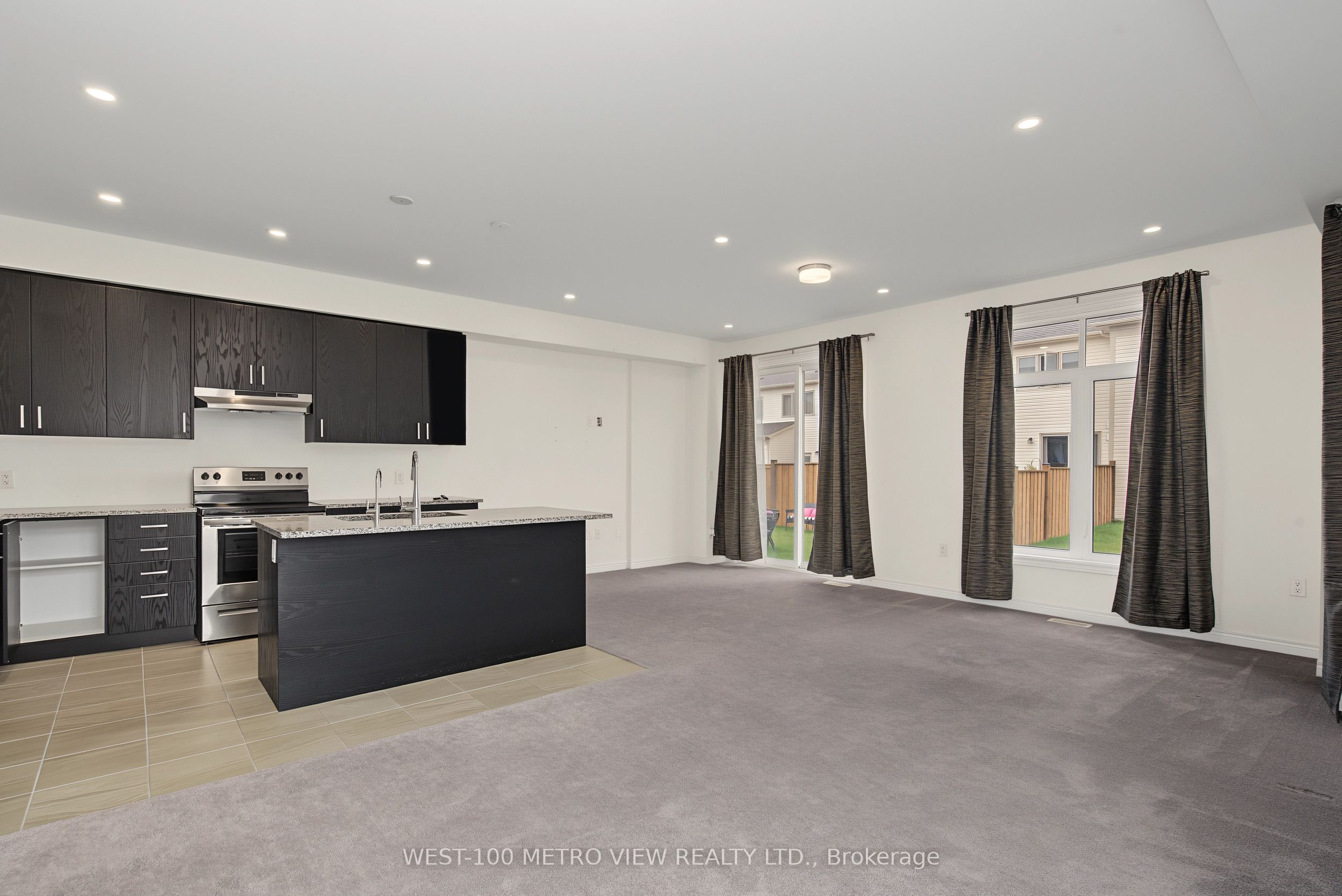 11 Edminston Drive Property Photo 6