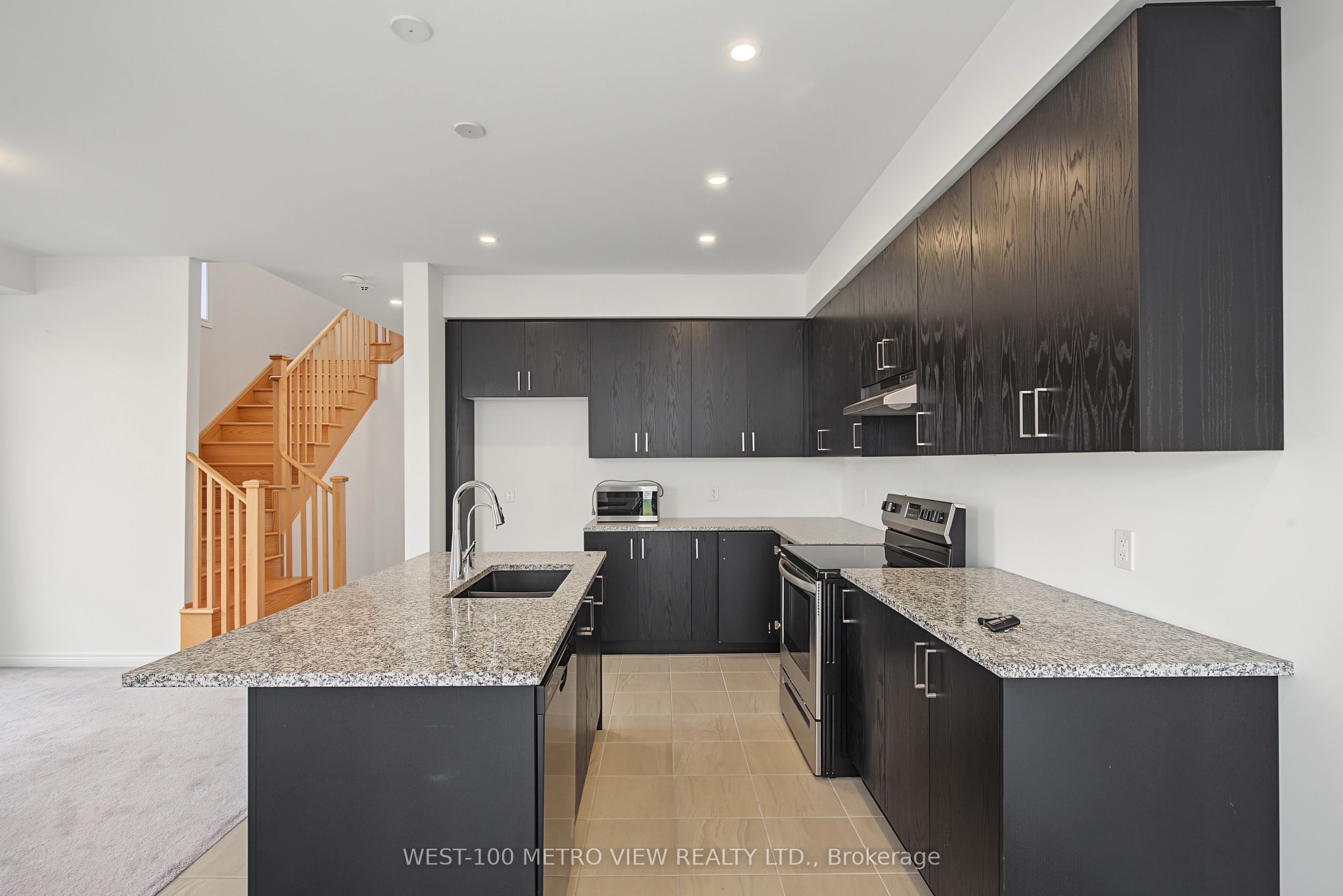 11 Edminston Drive Property Photo 9