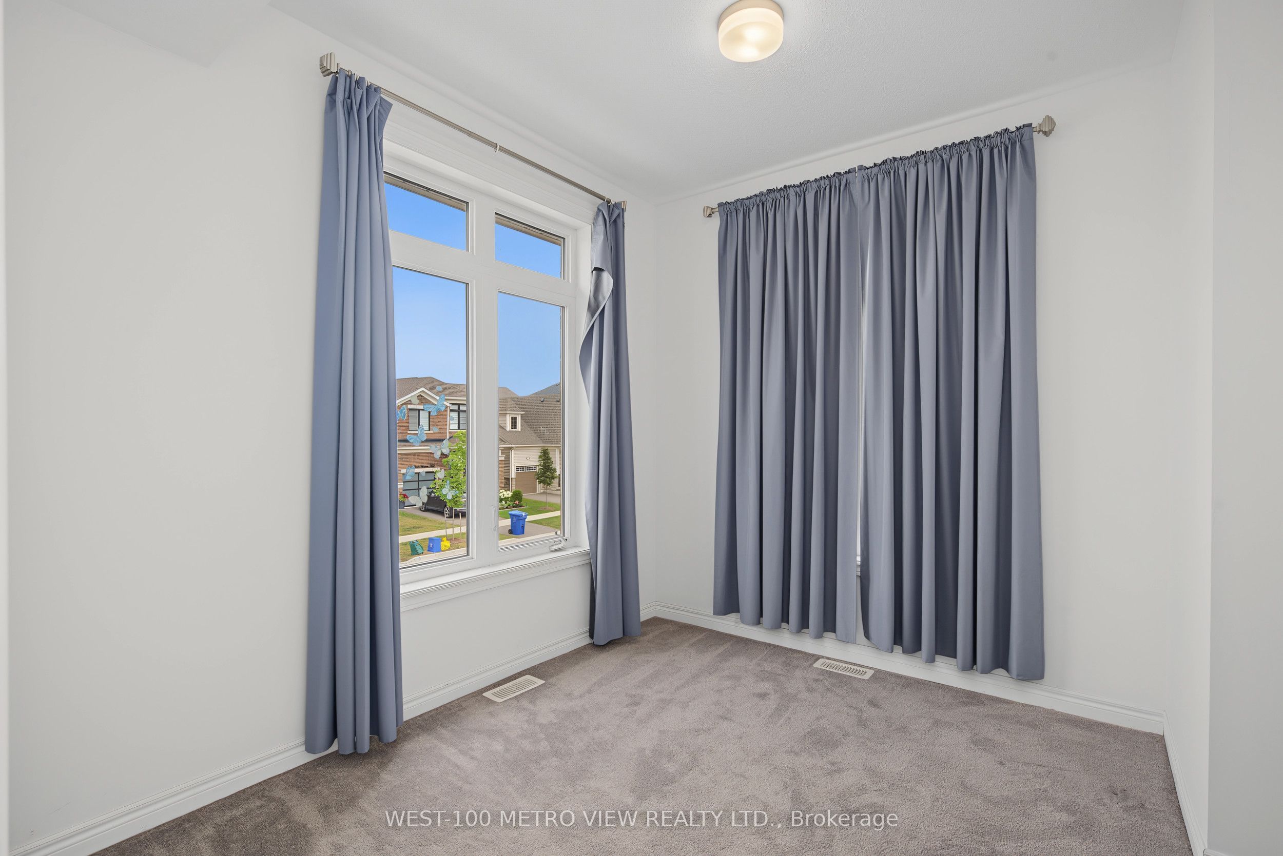 11 Edminston Drive Property Photo 15
