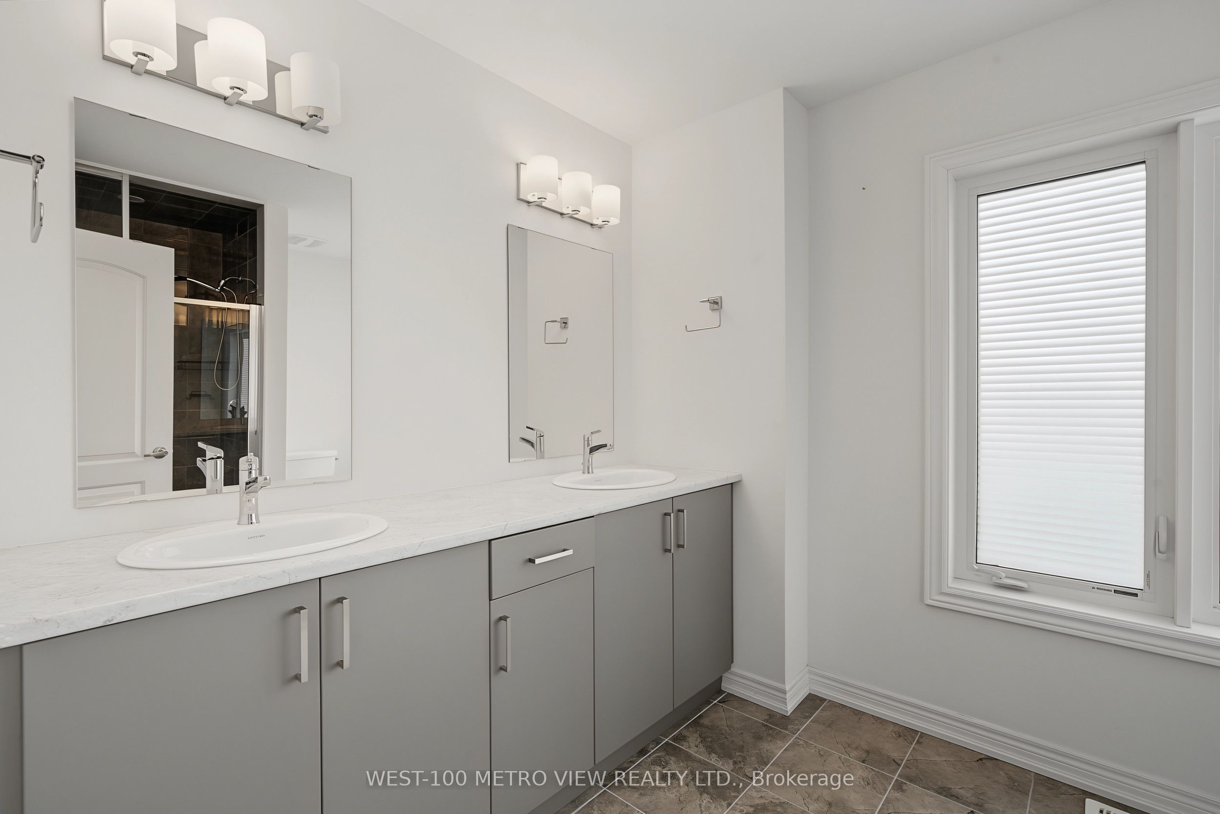 11 Edminston Drive Property Photo 16