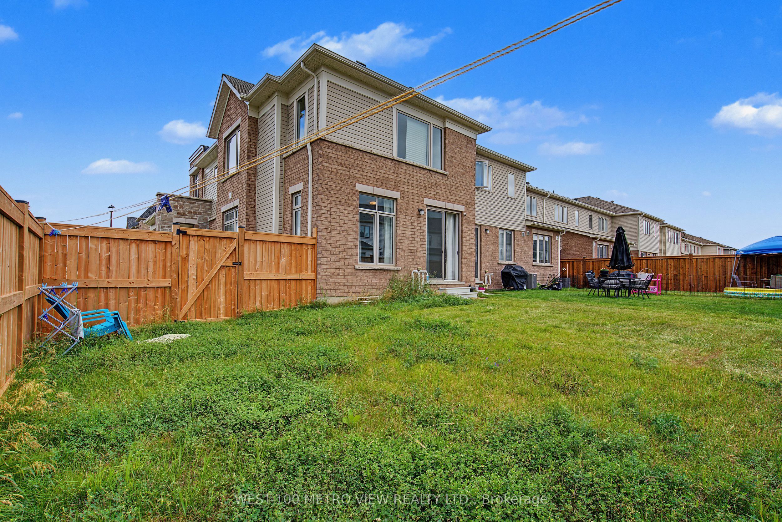 11 Edminston Drive Property Photo 23