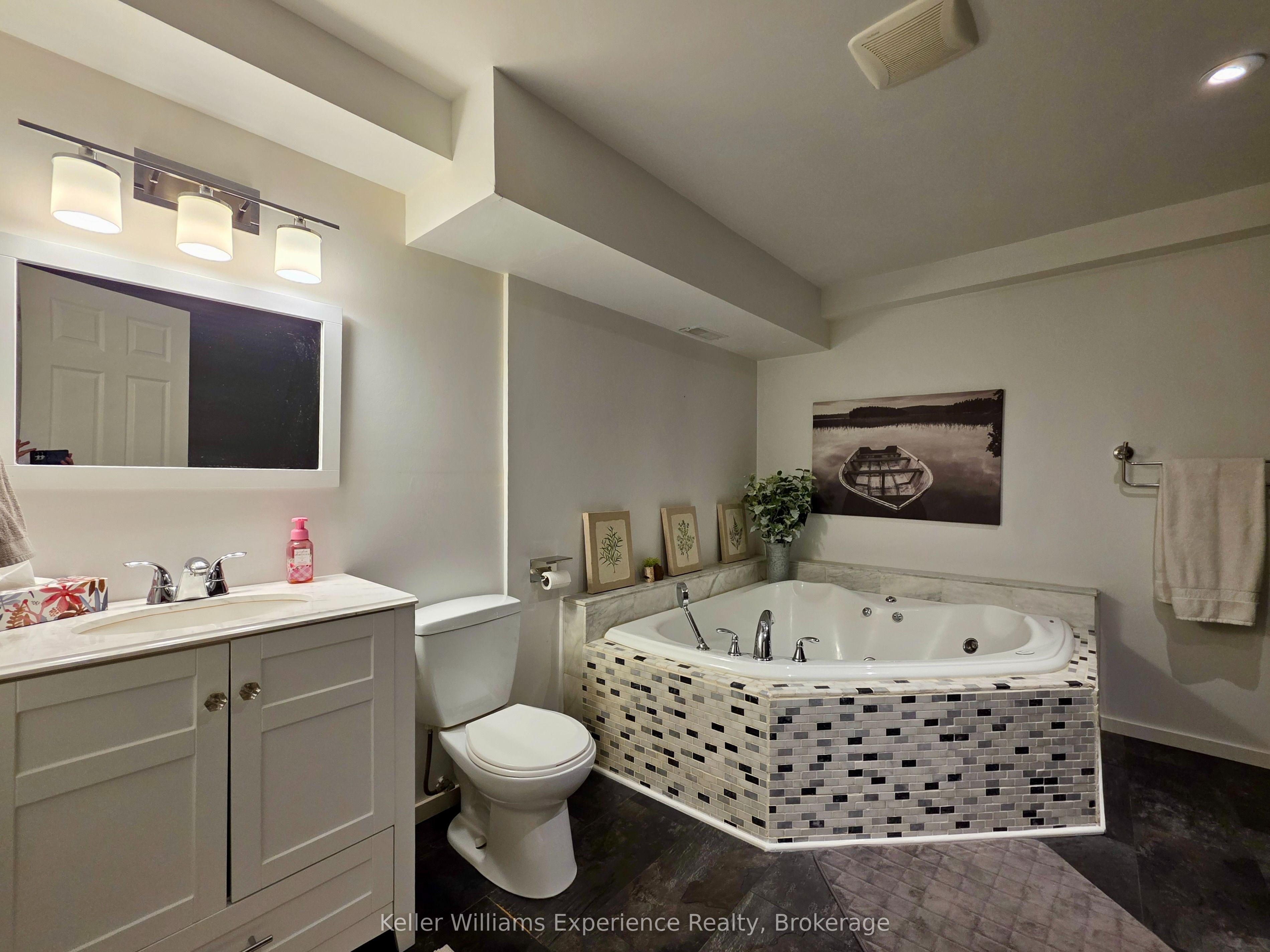 22 Rosemead Close Property Photo 39