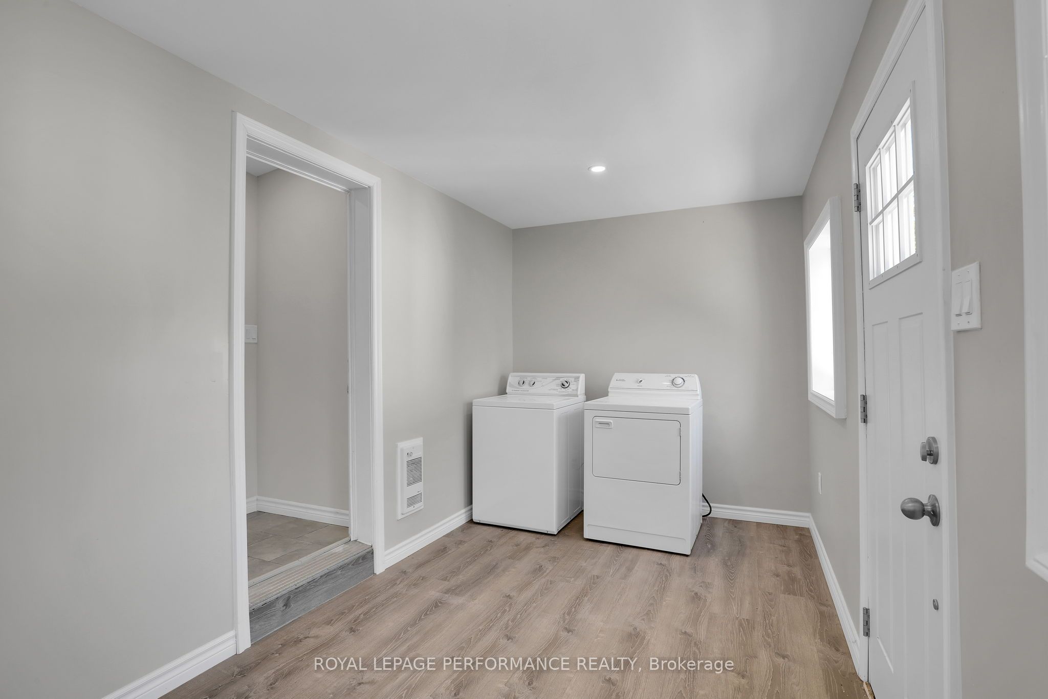 1482 Laperriere Avenue Property Photo 10