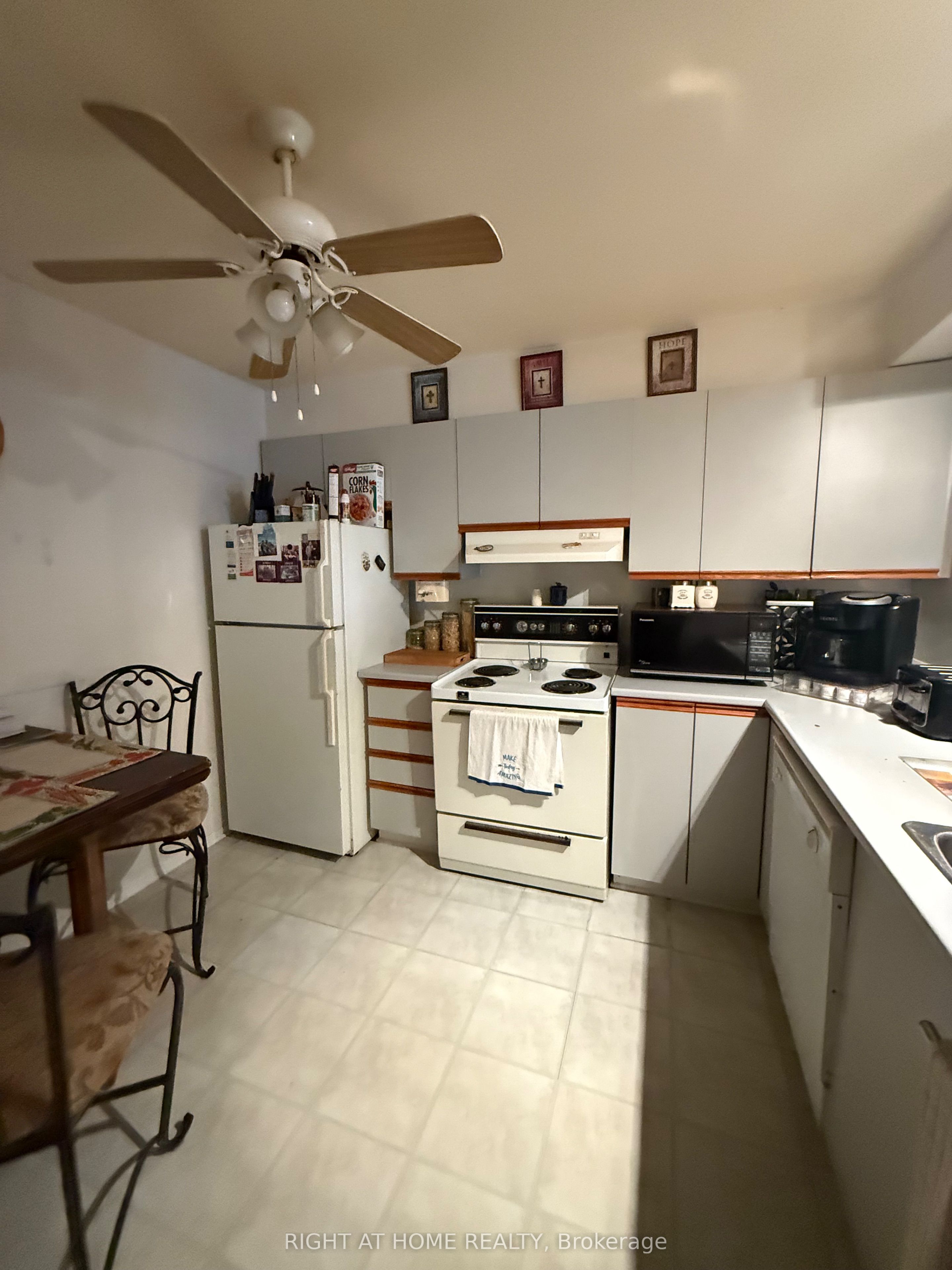 1035 Cummings Avenue E Property Photo 12