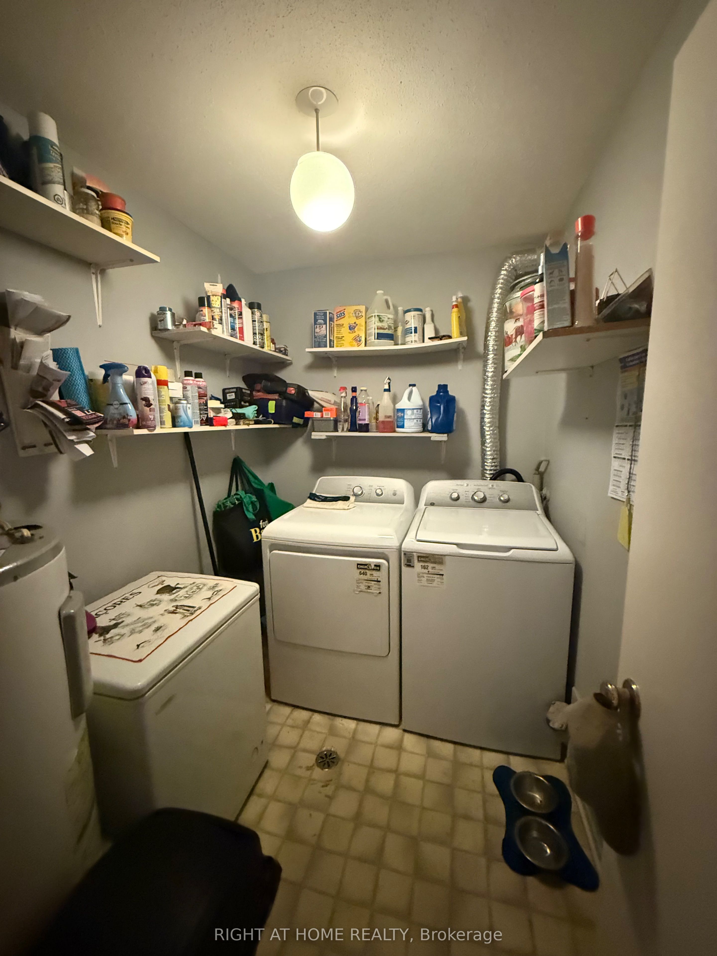 1035 Cummings Avenue E Property Photo 18