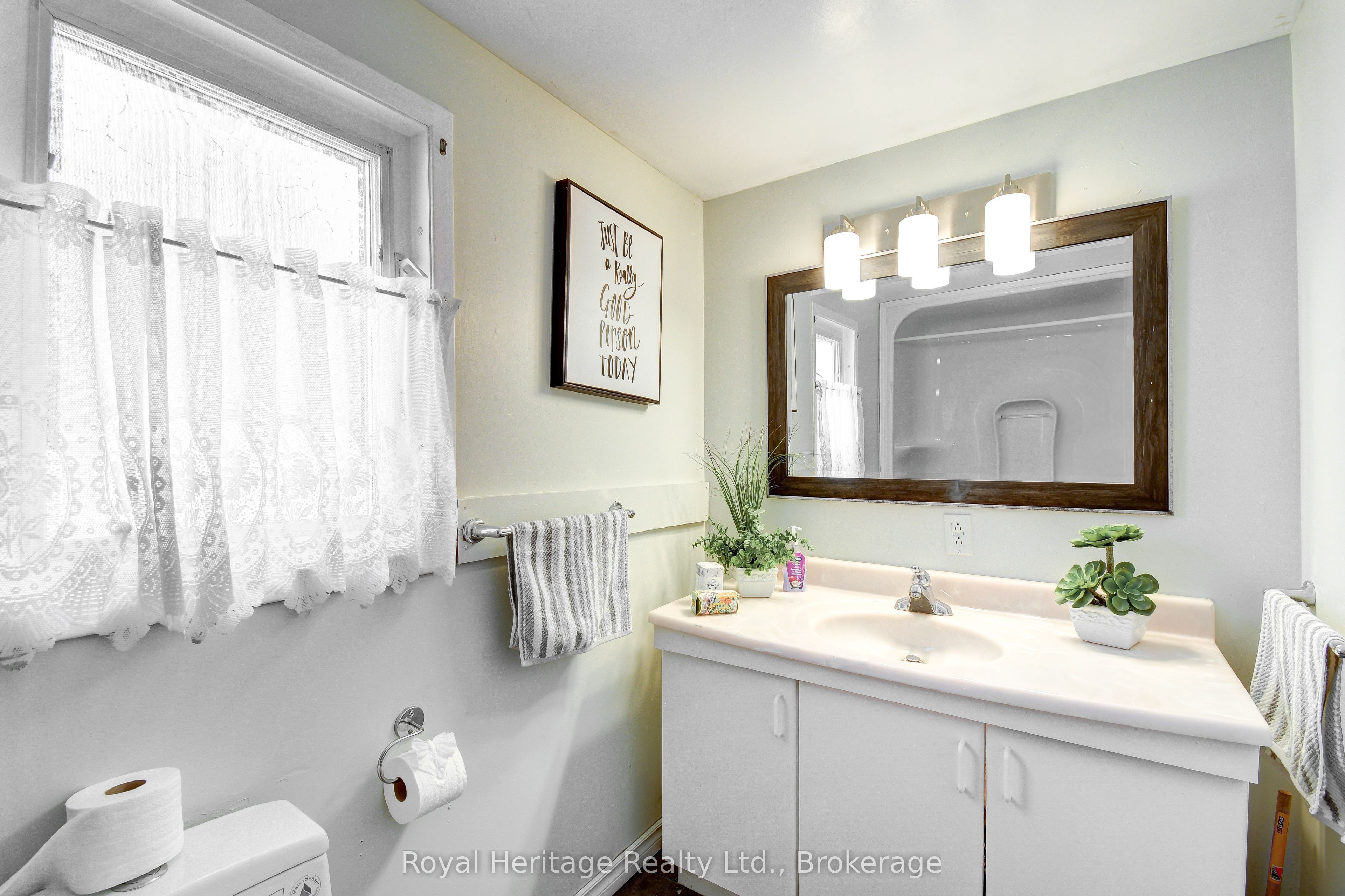 680 Round Lake Road Property Photo 19