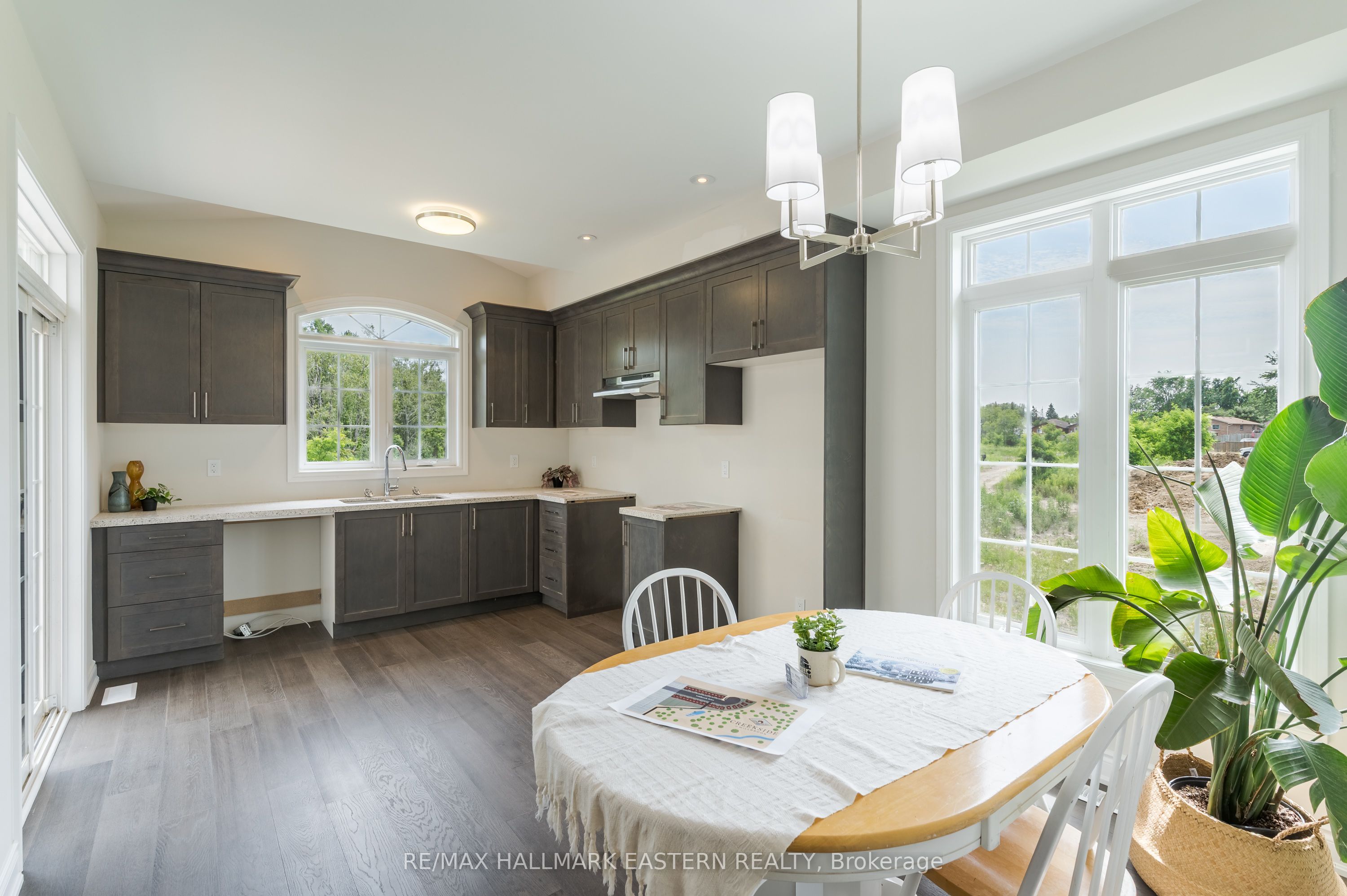 35 Coldbrook Drive Property Photo 13