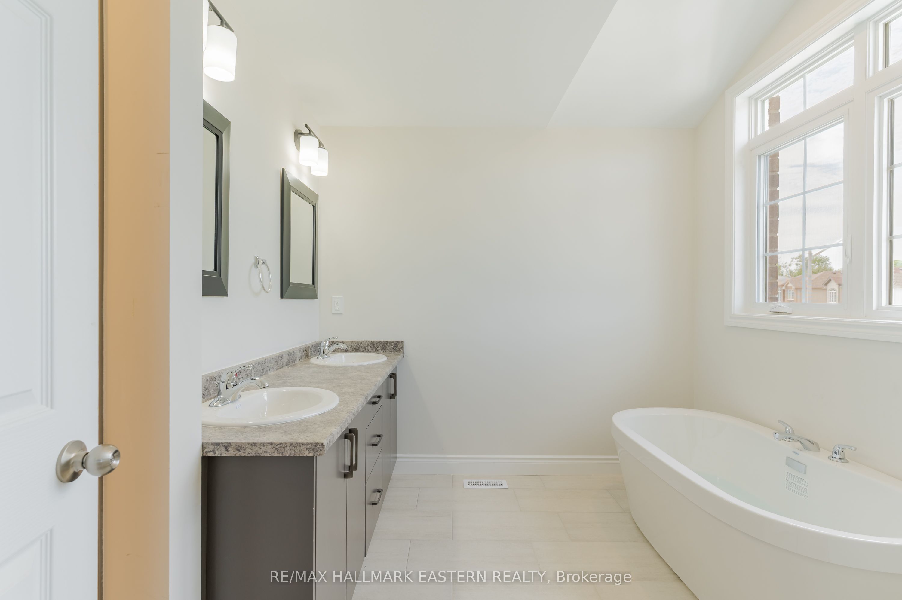35 Coldbrook Drive Property Photo 20