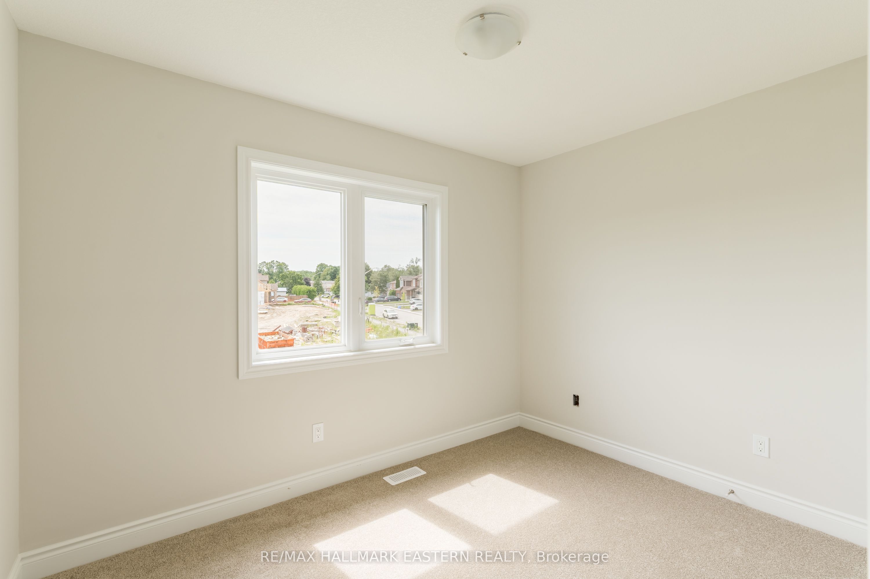 35 Coldbrook Drive Property Photo 23