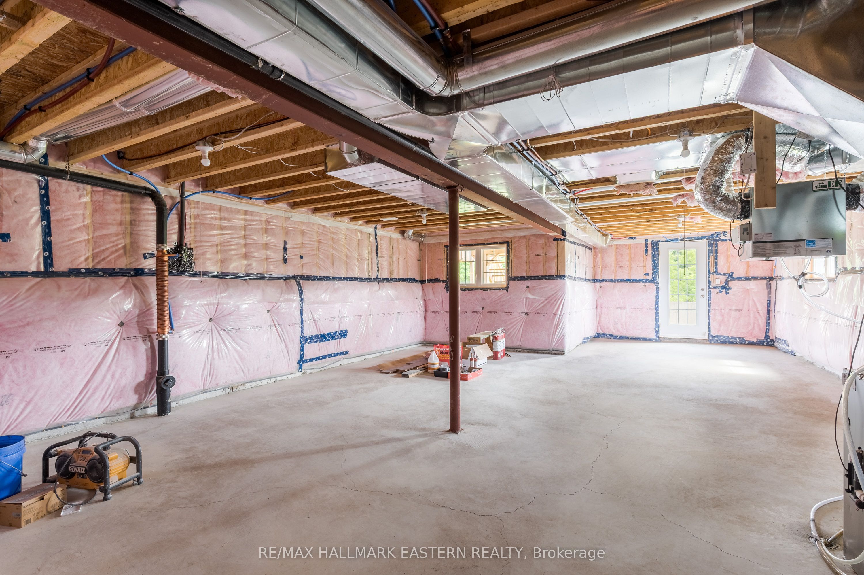 35 Coldbrook Drive Property Photo 31