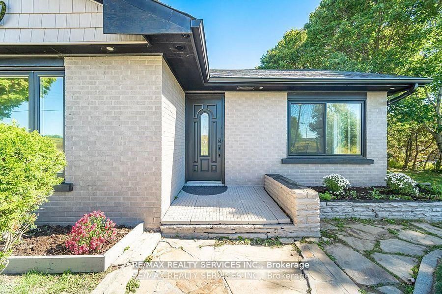 633271 Hwy 10 Property Photo 4