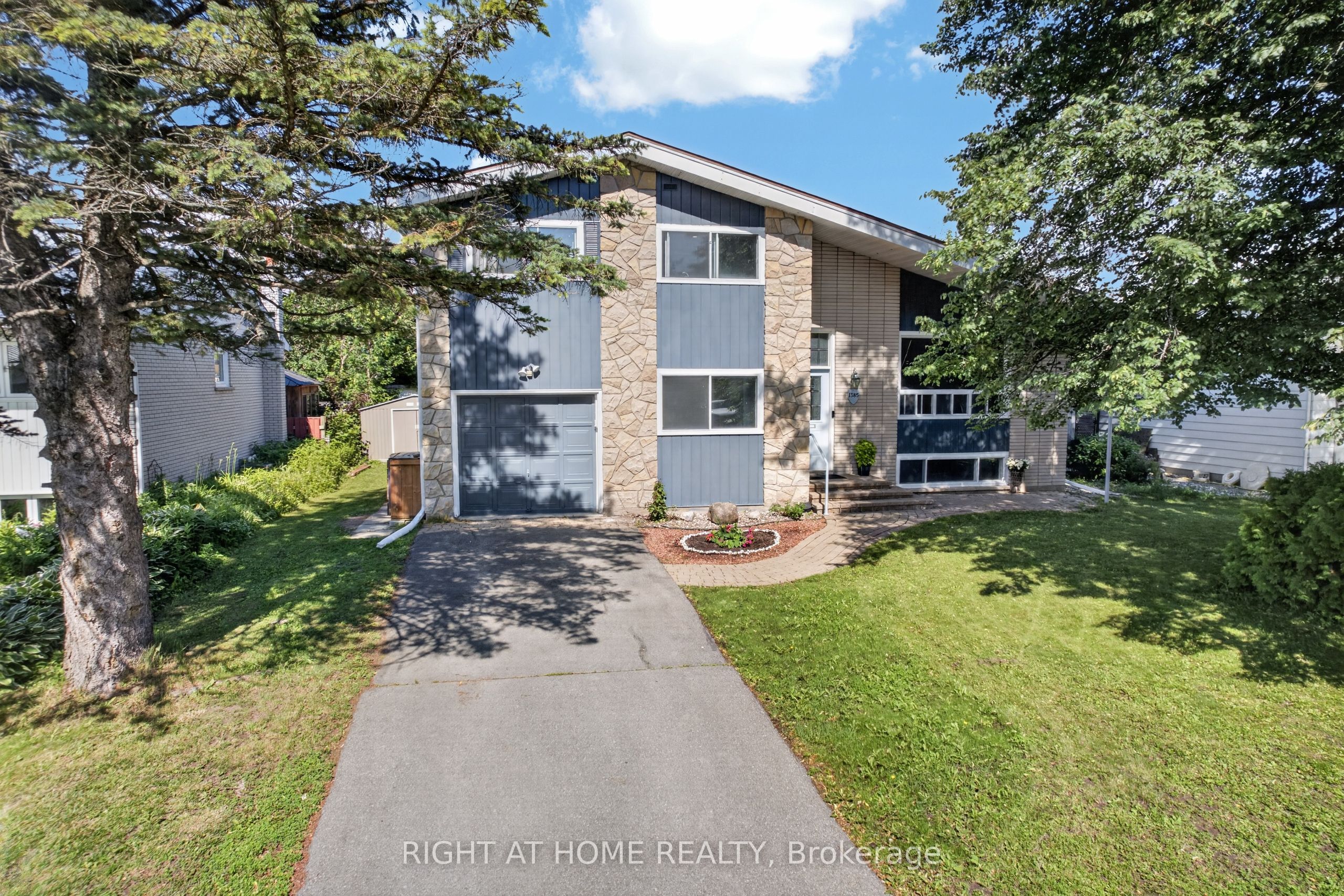1385 Chartrand Avenue Property Photo 1